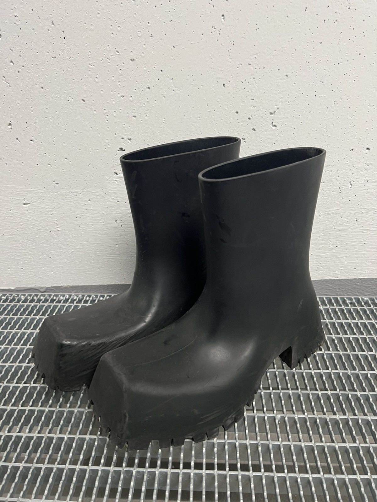 Balenciaga Trooper | Grailed