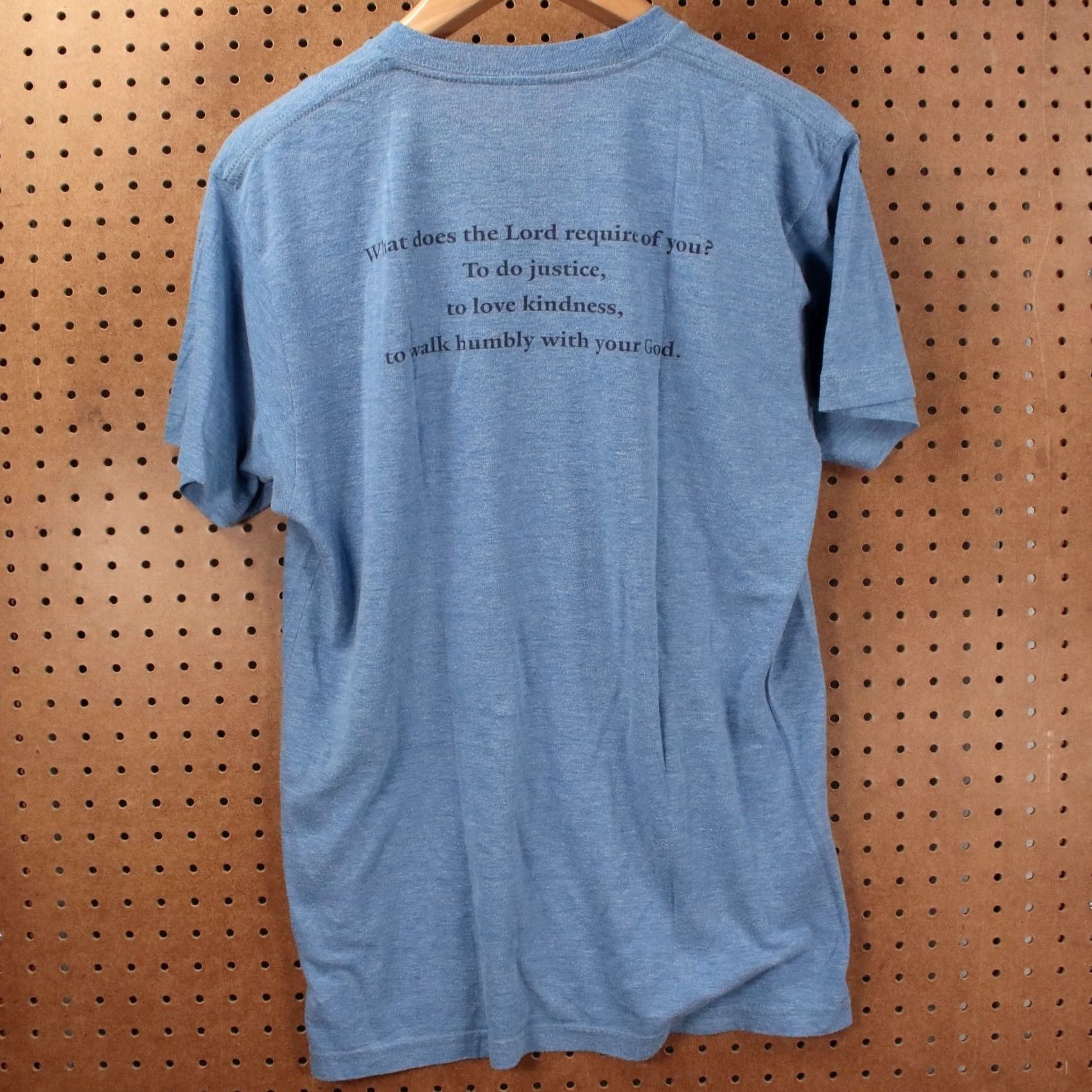 American Apparel VINTAGE American Apparel T-Shirt LARGE USA 00s y2k The Church in Yale University Mens Blue Size US L / EU 52-54 / 3 - 6 Thumbnail