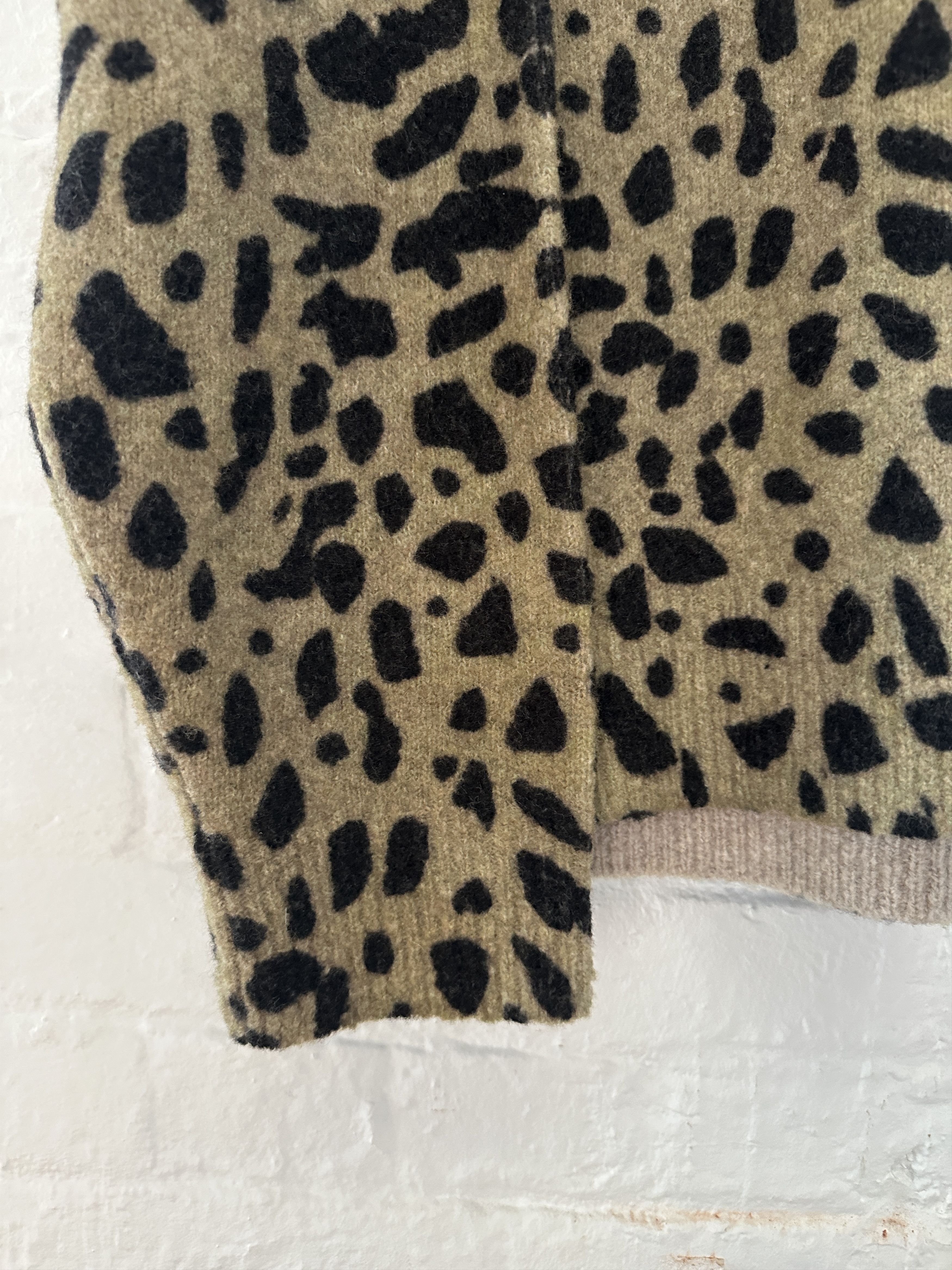 Dries Van Noten Dries Van Noten Leopard Print Sweater Size US L / EU 52-54 / 3 - 3 Thumbnail