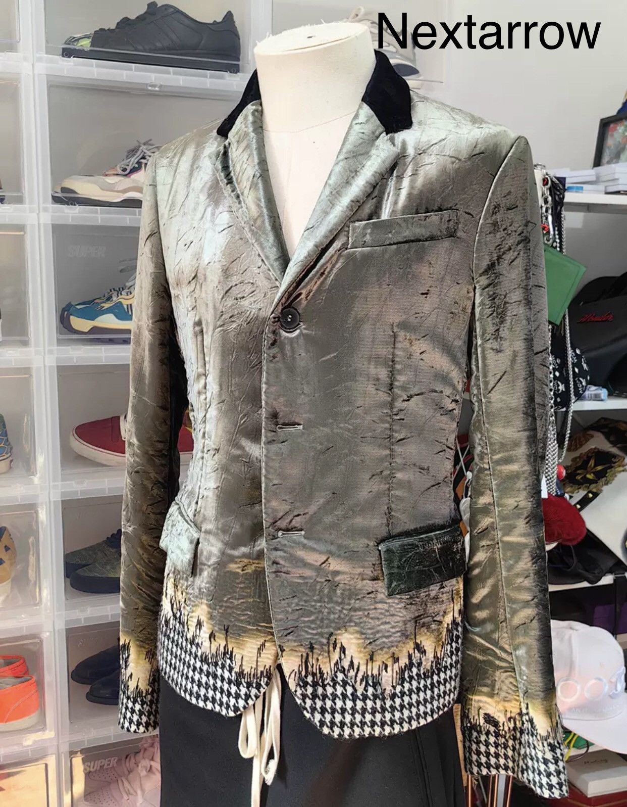 Haider Ackermann Haider Ackermann Show Green Velvet Jacket 2412-Nextarrow Size US S / EU 44-46 / 1 - 1 Thumbnail