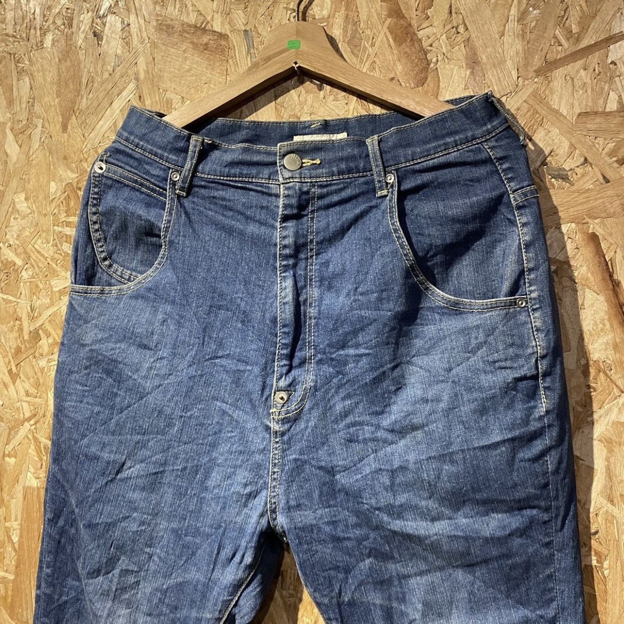 Designer × Issey Miyake × Japanese Brand Issey Miyake Ne-Net Buckle Back Jeans Size US 32 / EU 48 - 10 Thumbnail