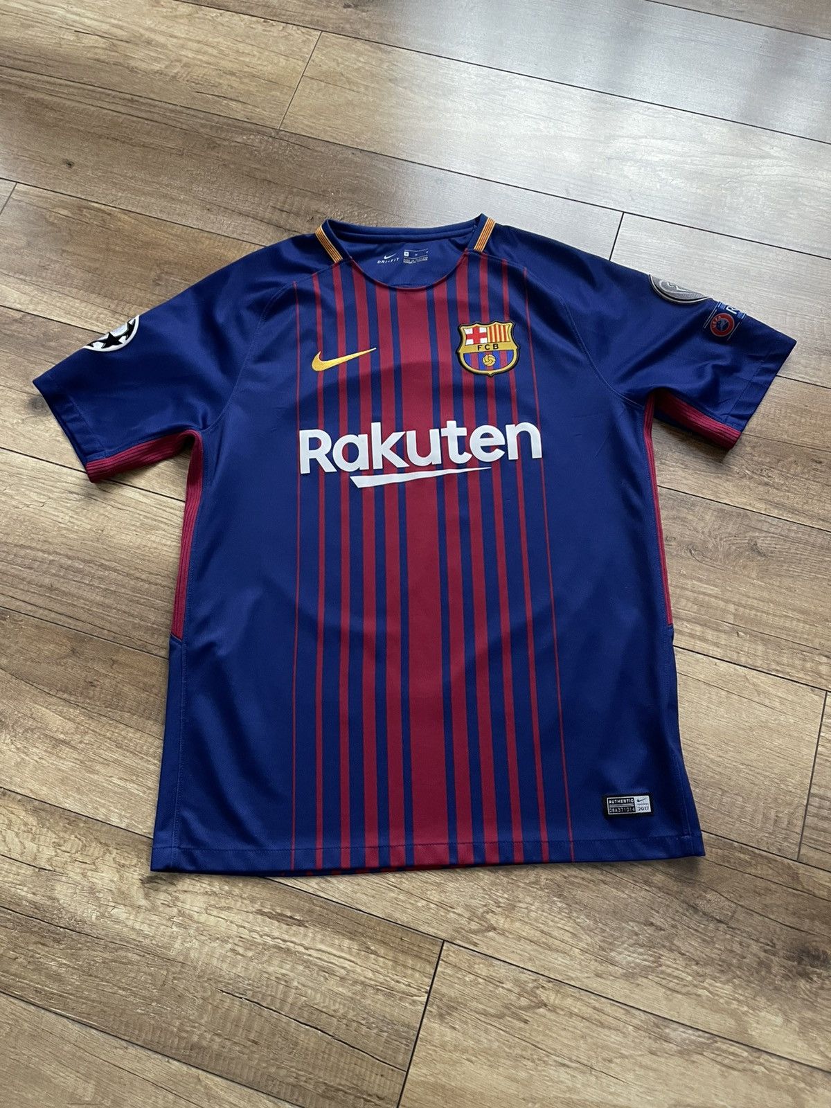 Nike 2017/2018 Nike FC Barcelona Messi Soccer Jersey T-Shirt Size US M / EU 48-50 / 2 - 6 Thumbnail