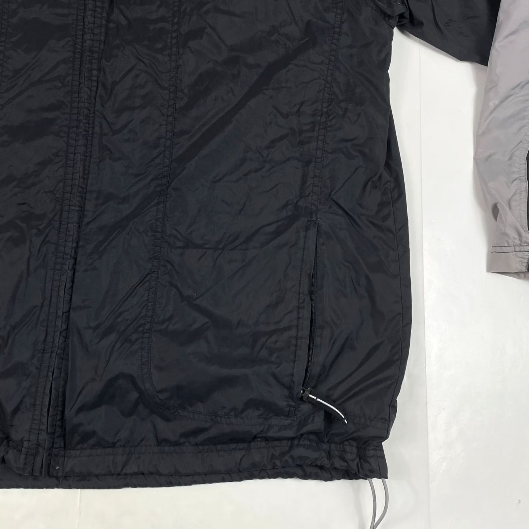 Nike VINTAGE Nike Jacket Mens 2XL Black Full Zip Swoosh Lined Windbreaker 90s - Mens Jacket Black 2XL Nike Full Zip Swoosh Lined Windbreaker 90s Size US XXL / EU 58 / 5 - 5 Thumbnail
