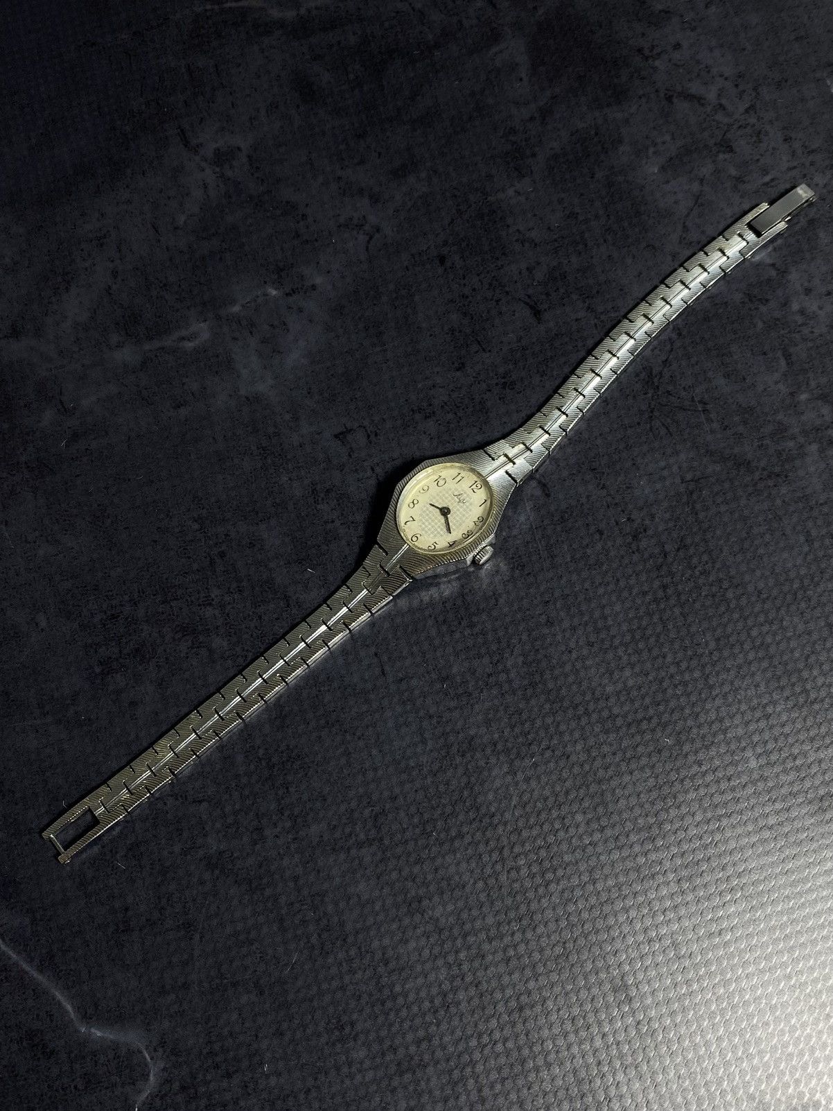 Jewelry Rare Vintage Soviet “Luch” Watch with New Strap Size ONE SIZE - 2 Thumbnail