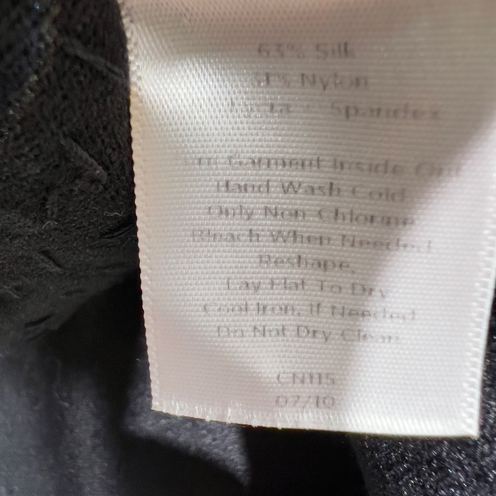 Robert Talbott Talbots Petite Black Sequined Tank Top Woman M Petite Silk Size M / US 6-8 / IT 42-44 - 9 Thumbnail