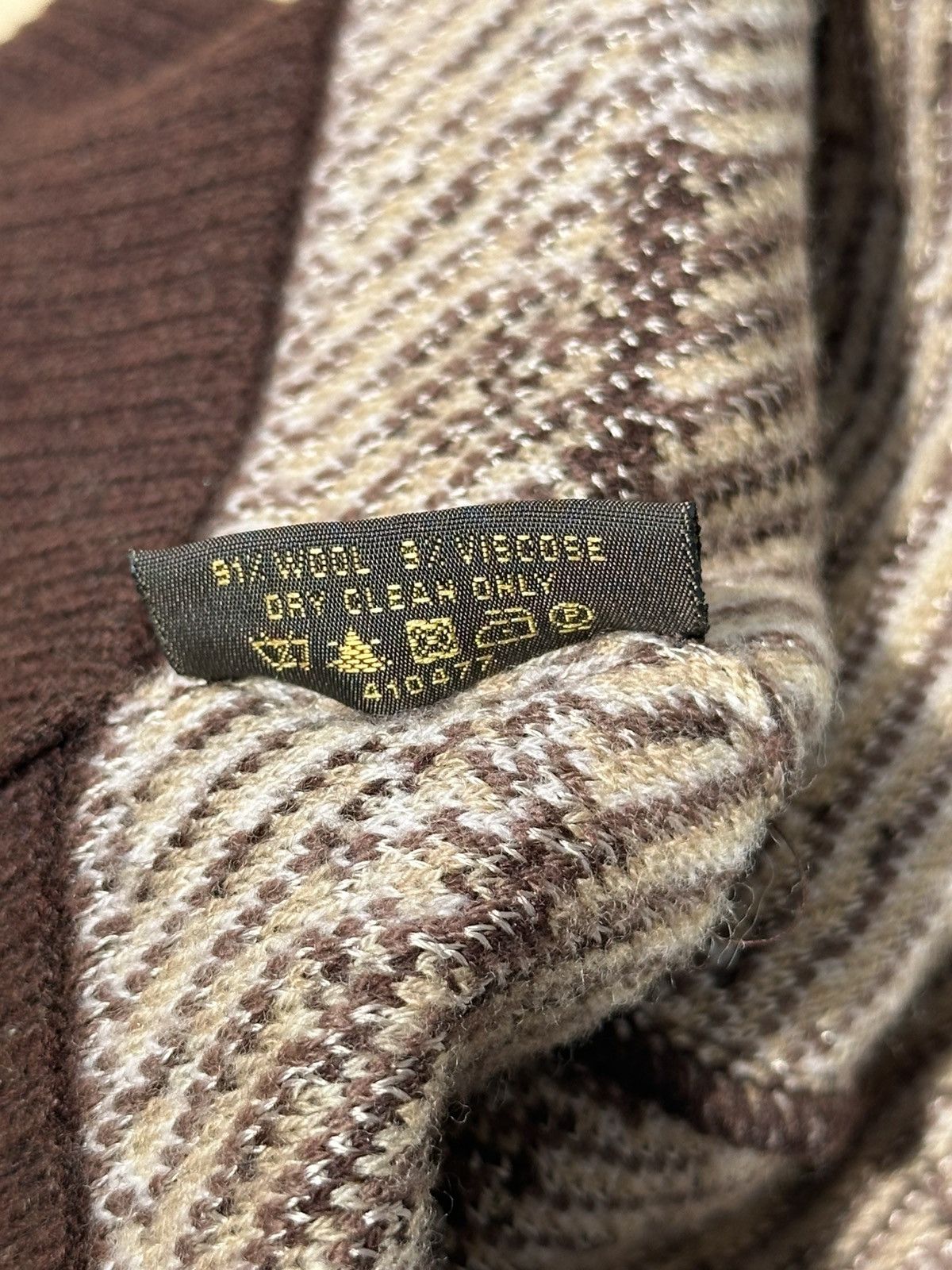 Louis Vuitton LOUIS VUITTON Wool Logo Beanie Hat Monogram Intarsia Brown Size ONE SIZE - 10 Thumbnail