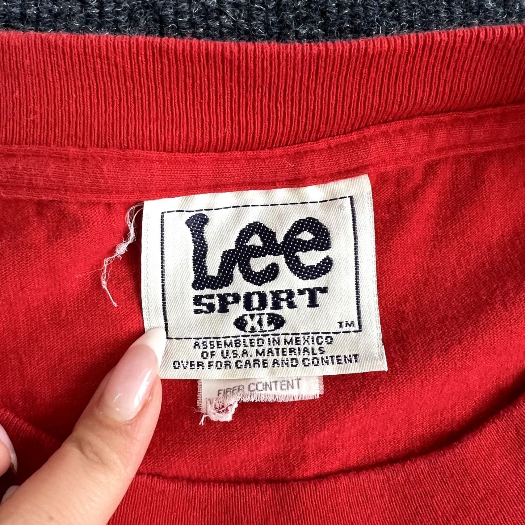 Lee VINTAGE Lee Sport Shirt Mens XL Red Millennium Graphic Tee T-Shirt Size US XL / EU 56 / 4 - 3 Thumbnail