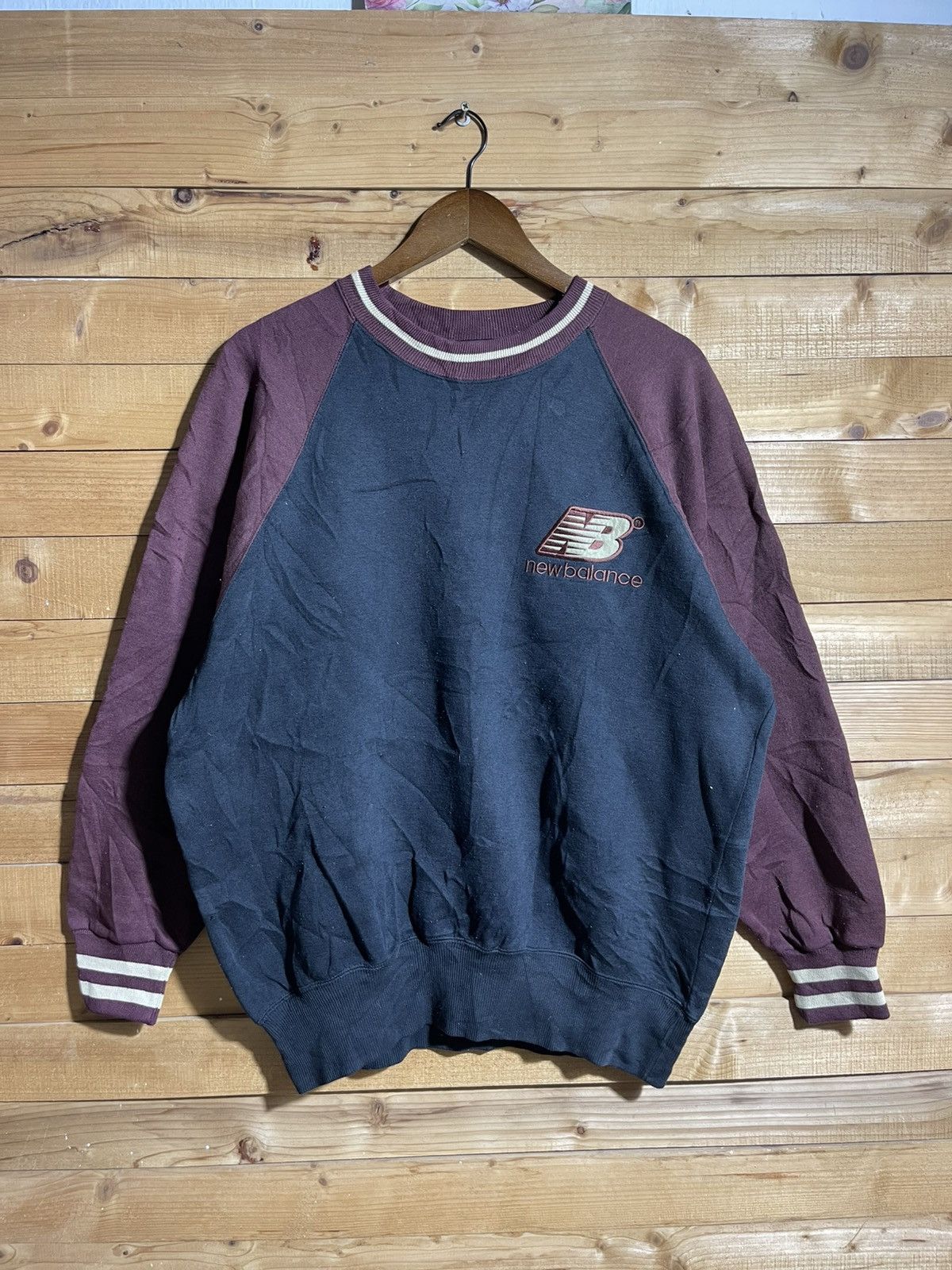 Vintage 90s new balance sweatshirt