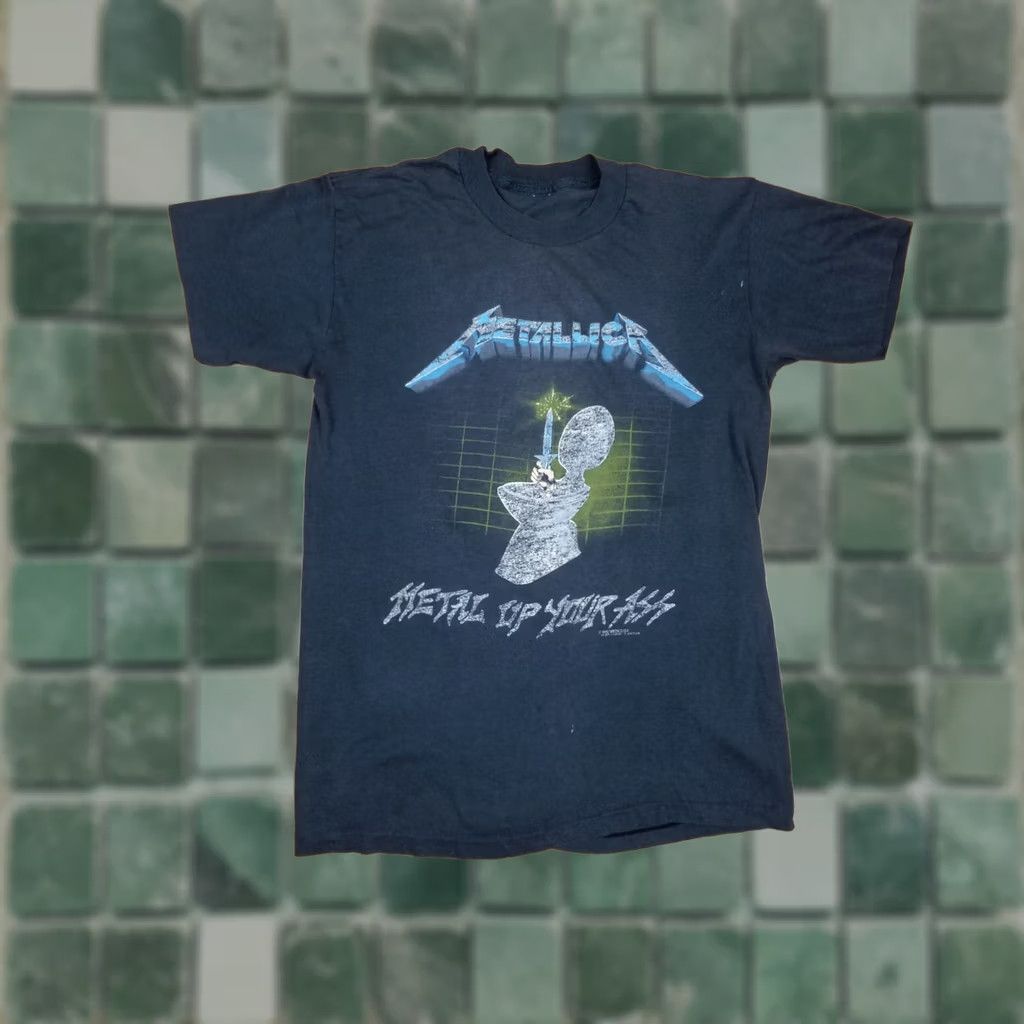 Vintage VINTAGE 87' METALLICA HEAVY METAL ROCK BAND TOUR T-SHIRT SZ MEDIUM Mens T-Shirt Black Cotton Logo Short Sleeve Round Neck 27 inch Back 19 inch 19 27 Size US M / EU 48-50 / 2 - 1 Thumbnail