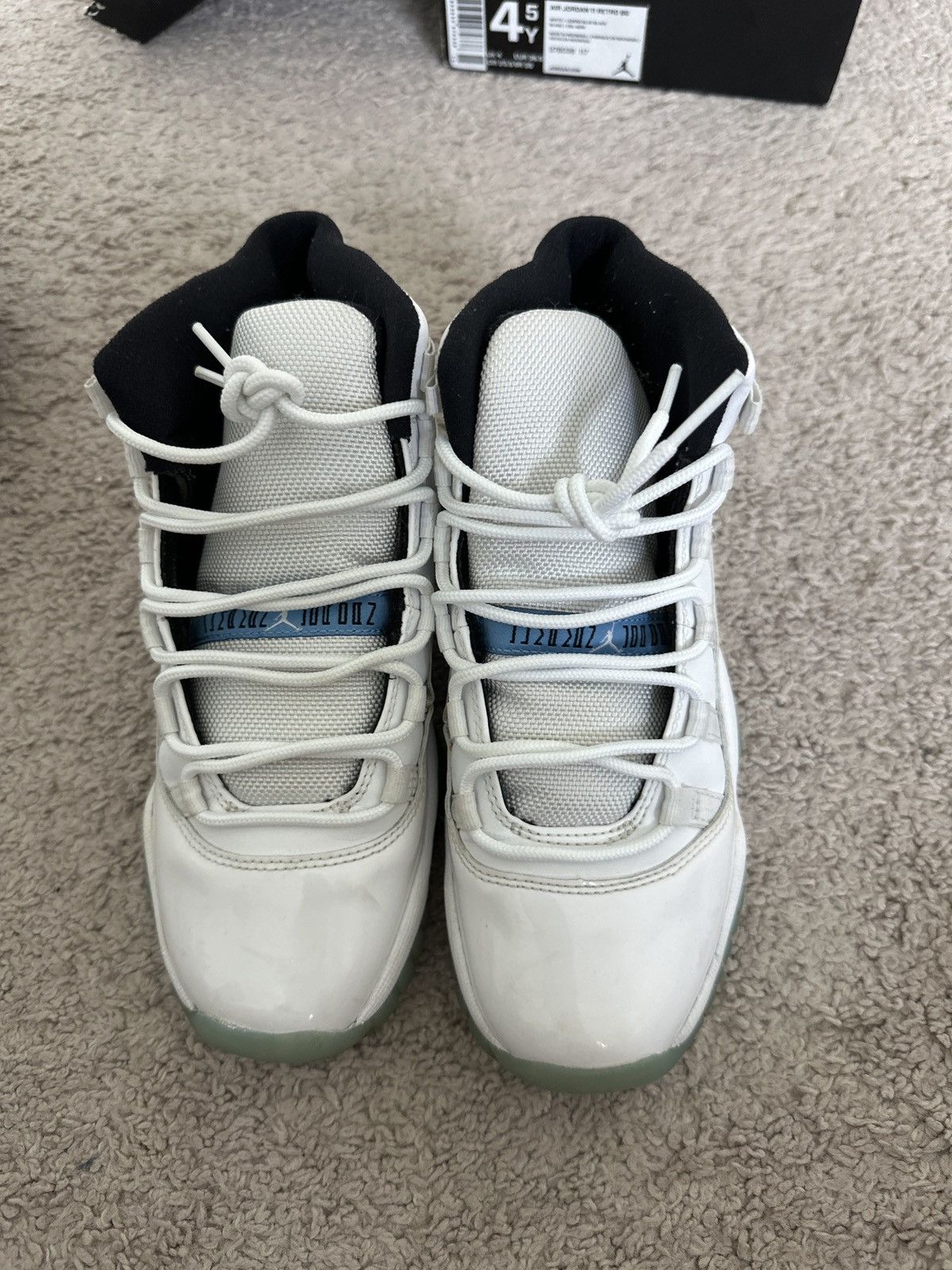 Jordan Brand Air Jordan 11 Legend Blue Size US 5 / EU 37 - 3 Thumbnail