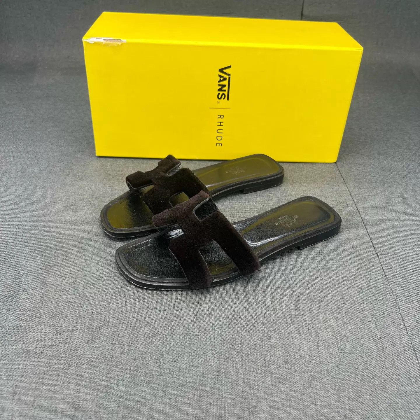 Hermes Hermès Black Plush H Slipper 36.5 Worn 1x Resoled Size US 6 / IT 36 - 1 Thumbnail