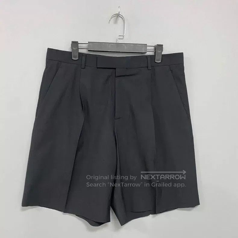 Dior Dior Black wool shorts Size US 32 / EU 48 - 1 Thumbnail