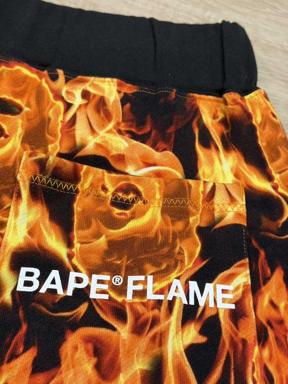 Bape Bape Flame Logo Shorts Size US 34 / EU 50 - 7 Thumbnail