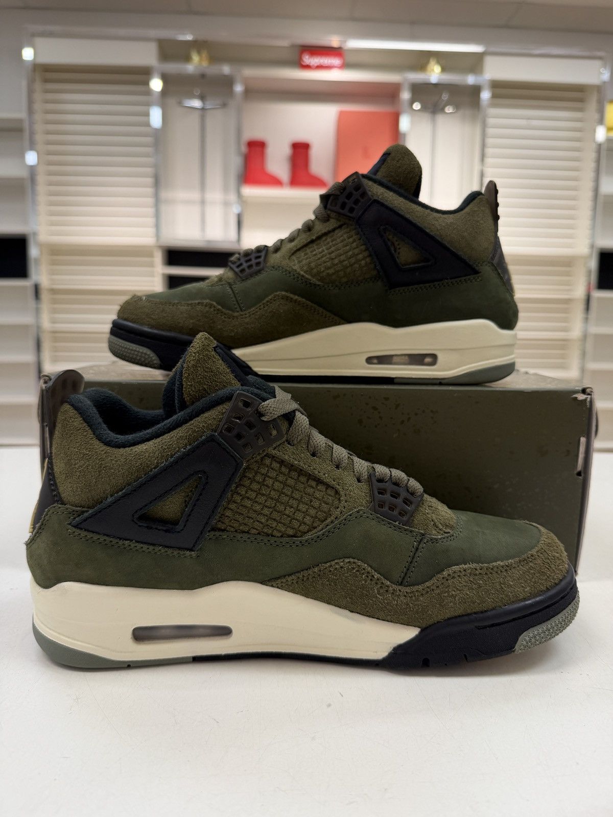 Jordan Brand Air Jordan 4 Retro SE Craft 'Olive' - LIGHTLY WORN WITH BOX Size US 8 / EU 41 - 2 Thumbnail