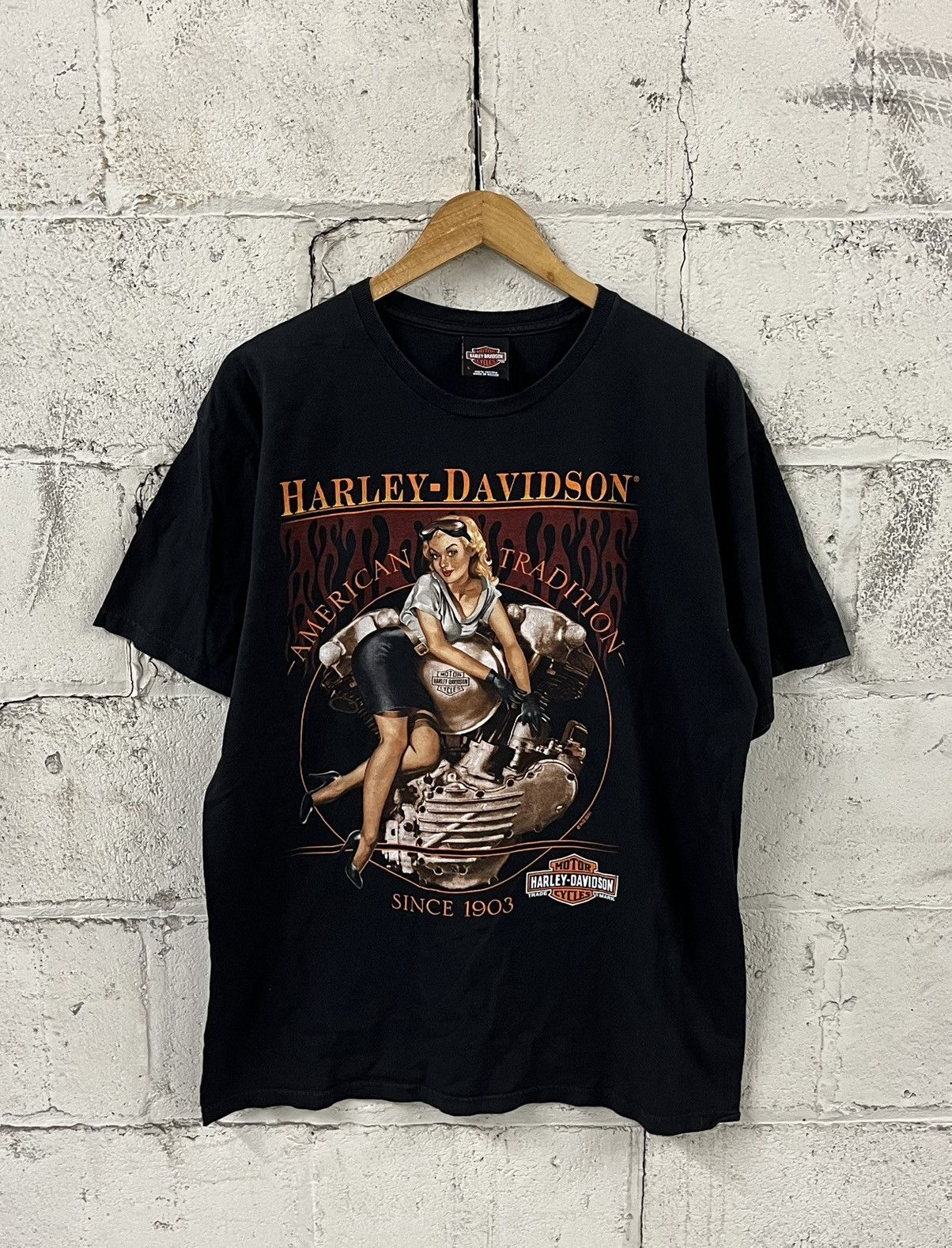 Harley Davidson Harley Davidson vintage pinup girl T-shirt skater hype Size US L / EU 52-54 / 3 - 1 Thumbnail