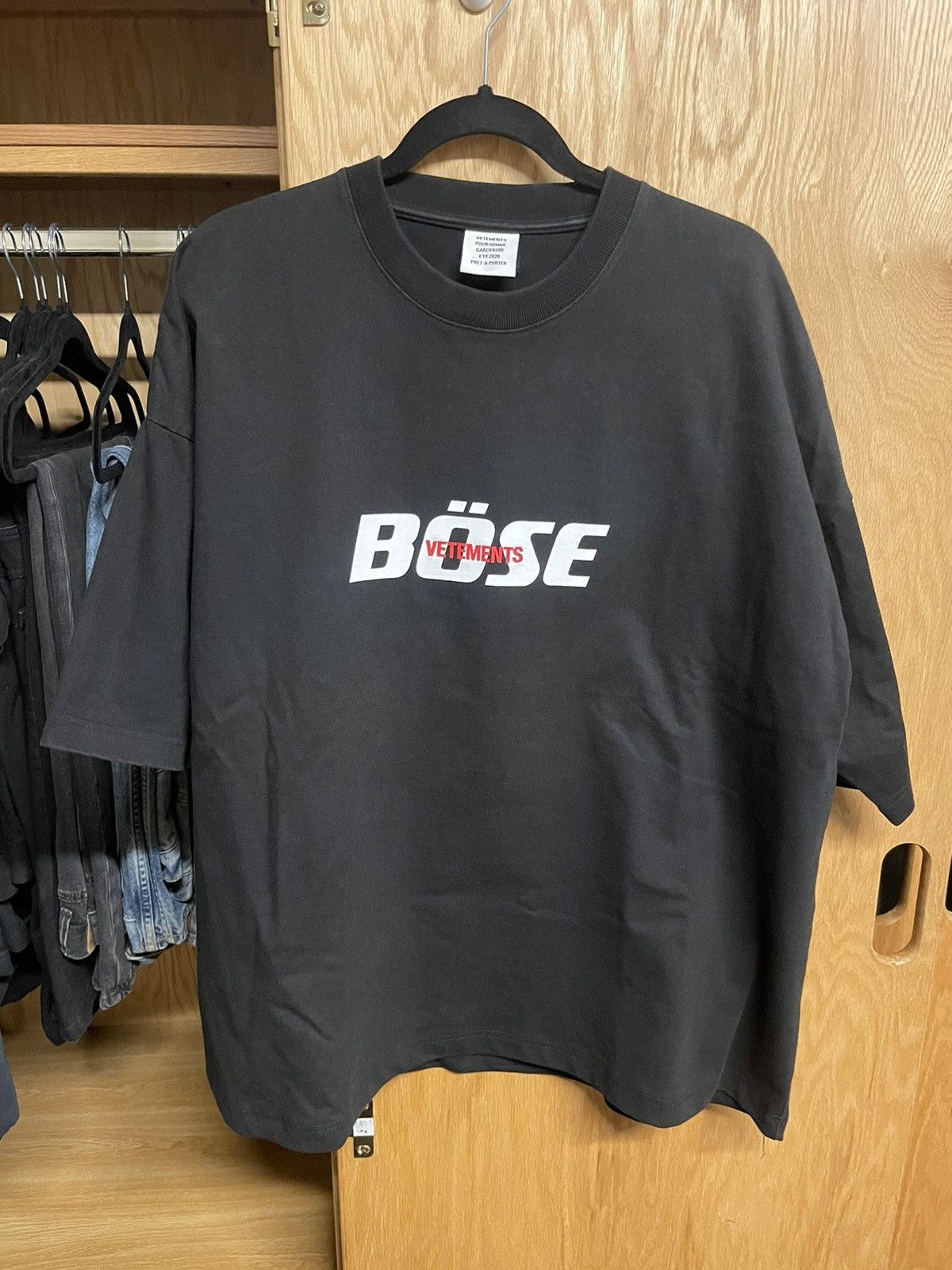 Vetements Vetements Bose T shirt | Grailed