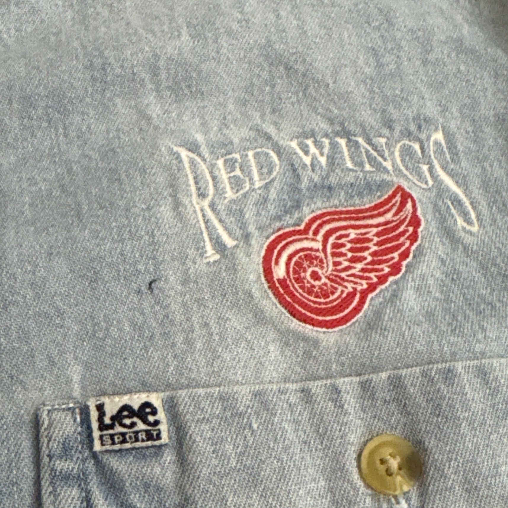 Lee VINTAGE Detroit Red Wings Embroidered Denim Long Sleeve Shirt Lee Large Blue 90s Mens Size US L / EU 52-54 / 3 - 5 Thumbnail