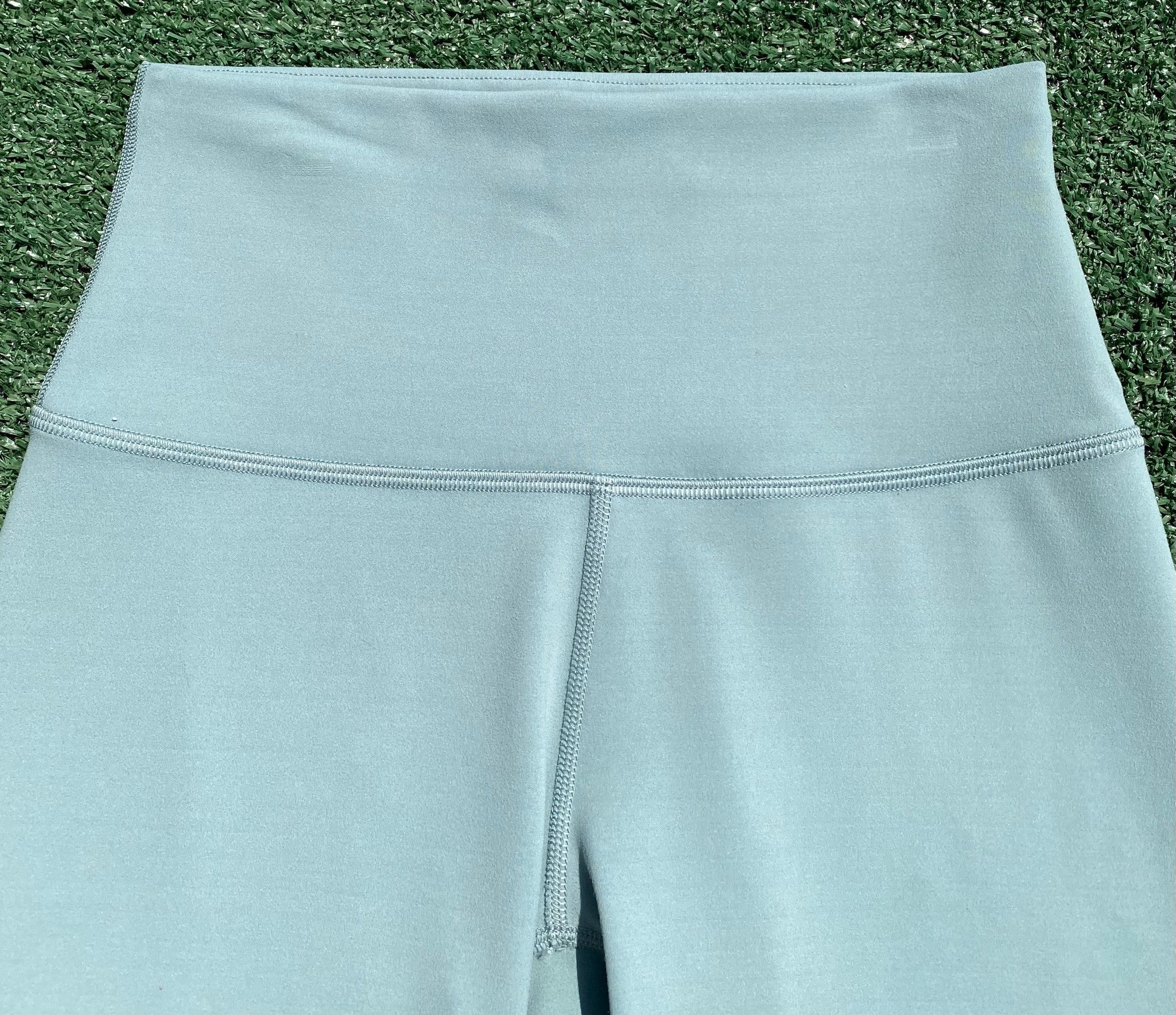 Lululemon Lululemon Wunder Train High-Rise Biker Shorts Misty Glade 4 Size 25" / US 0 / IT 36 - 3 Thumbnail