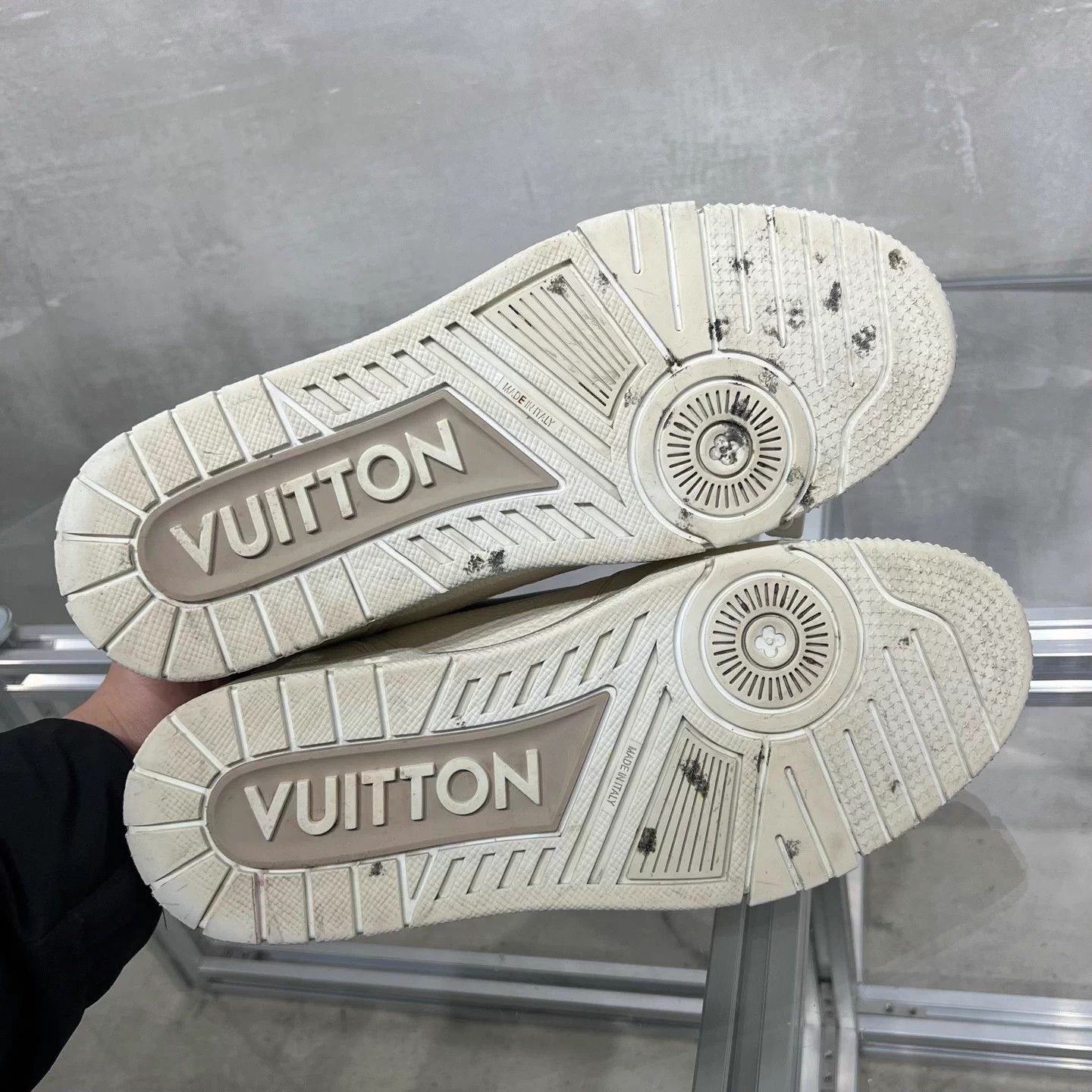 Louis Vuitton LV Trainer Off-White UK7.5 / 41.5 Size US 7.5 / IT 37.5 - 7 Thumbnail