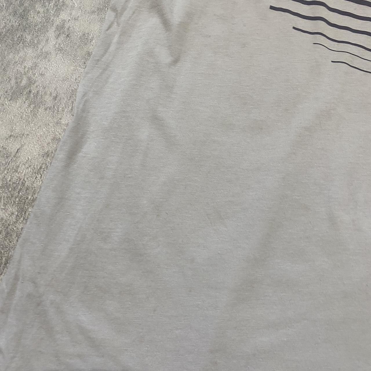 Karl Lagerfeld Karl Lagerfeld grey and red T-shirt Nice graphic high Size US M / EU 48-50 / 2 - 8 Thumbnail
