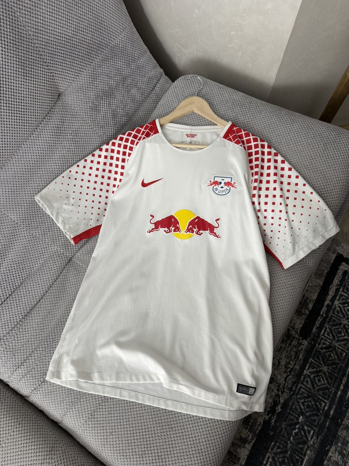 Nike × Red Bull Nike RB Leipzig 2017 2018 Soccer Jersey Size US XL / EU 56 / 4 - 1 Thumbnail