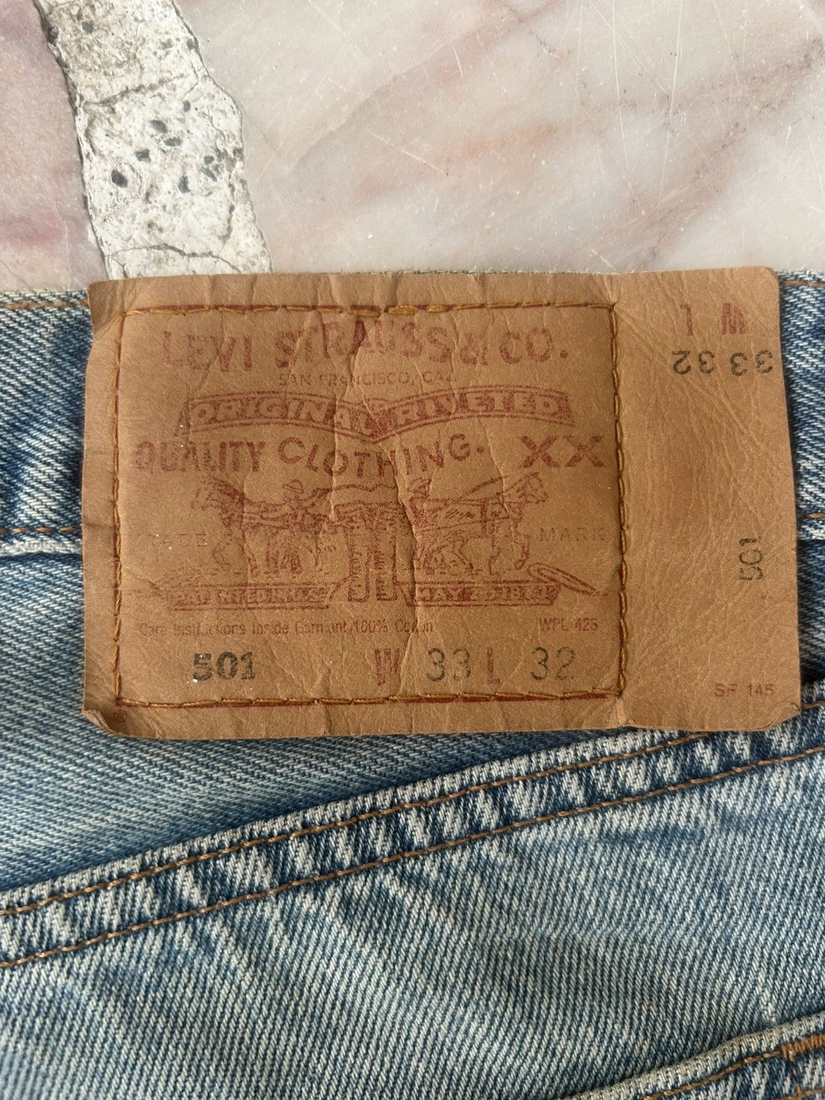 Levi's Levis 501 Vintage Short Pants Ripped Size US 33 - 9 Thumbnail