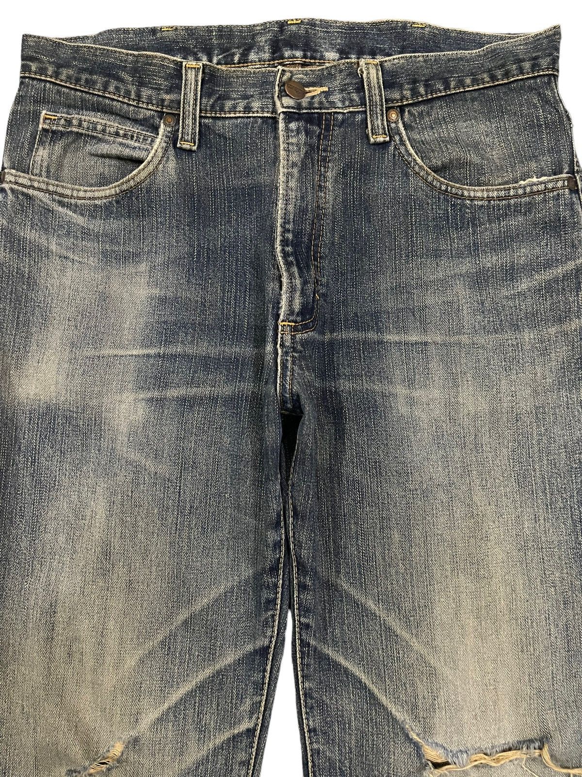 Wrangler Vintage 90s Wrangler Blue Wash Distress Style Baggy Jeans Size US 32 / EU 48 - 3 Thumbnail