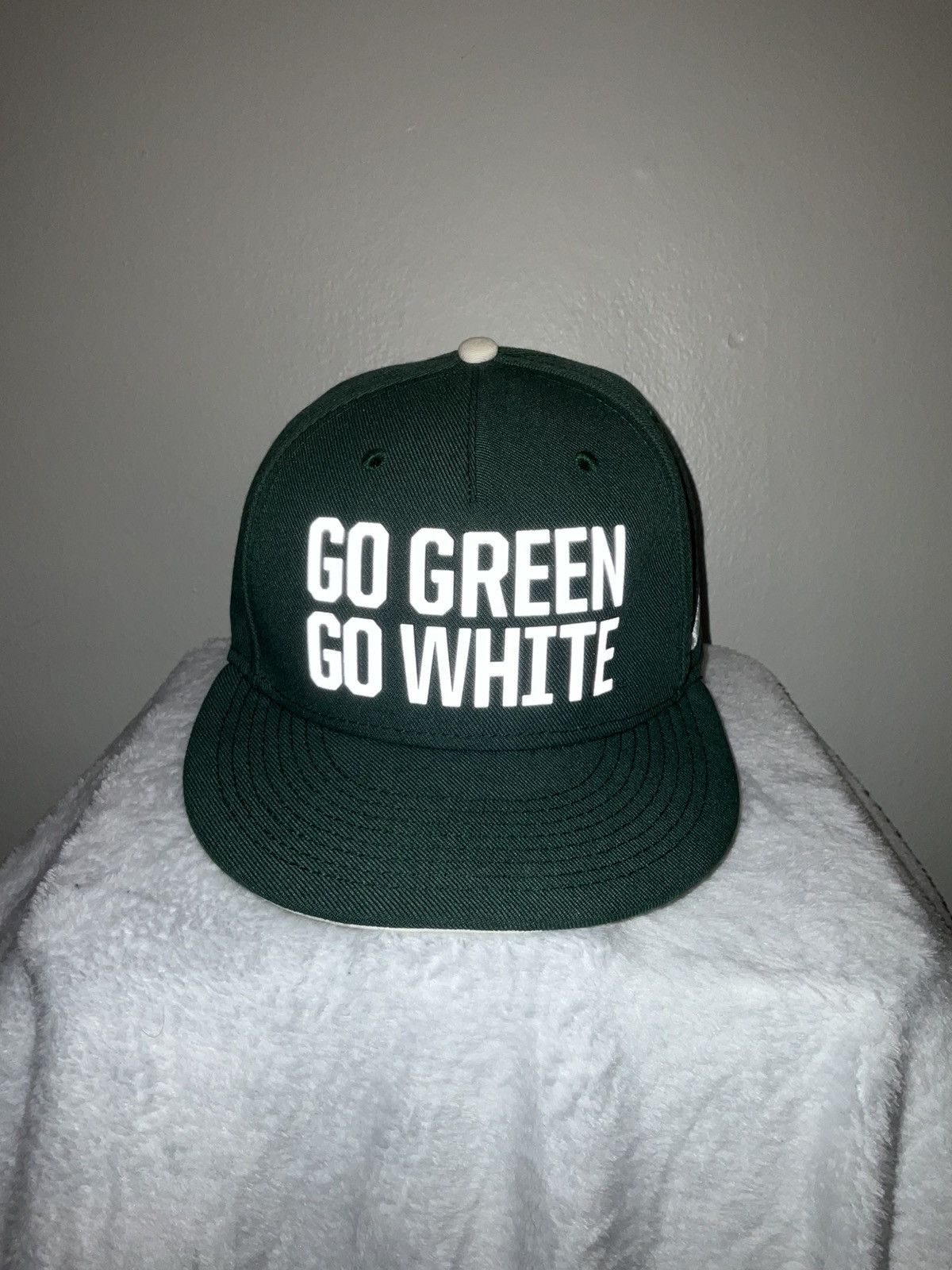 Nike Rare Michigan Statw Go Green Go White StrapBack Hat Size ONE SIZE - 1 Thumbnail