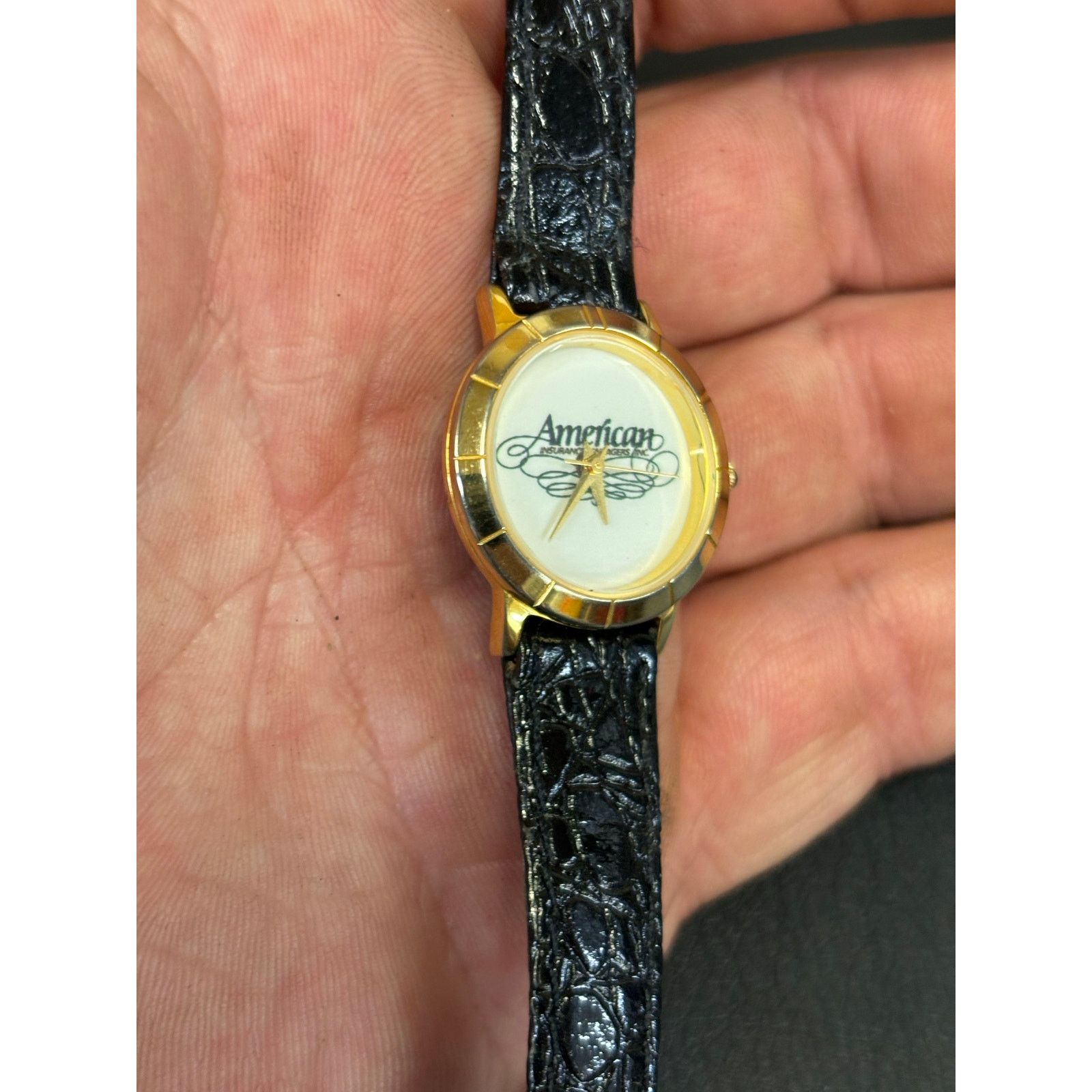(B).Stroy American Black Leather Band Womens Watch! Size ONE SIZE - 2 Thumbnail