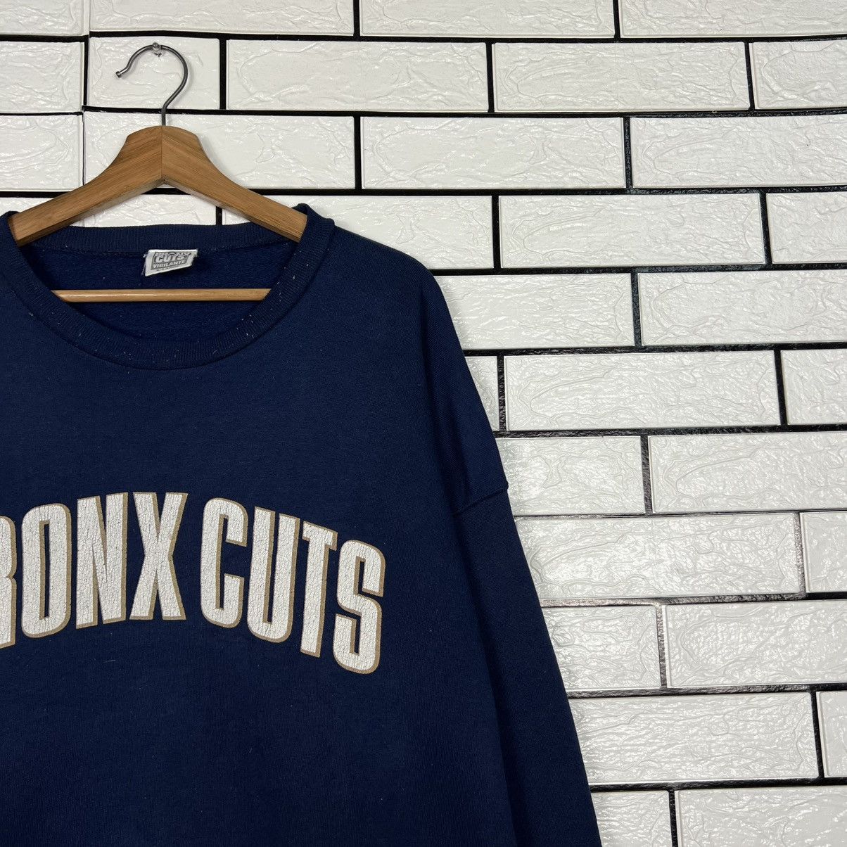 Vintage 90's BRONX CUTS Big Logo Sweatshirt Made in Usa #4069-C185 Size US XL / EU 56 / 4 - 5 Thumbnail
