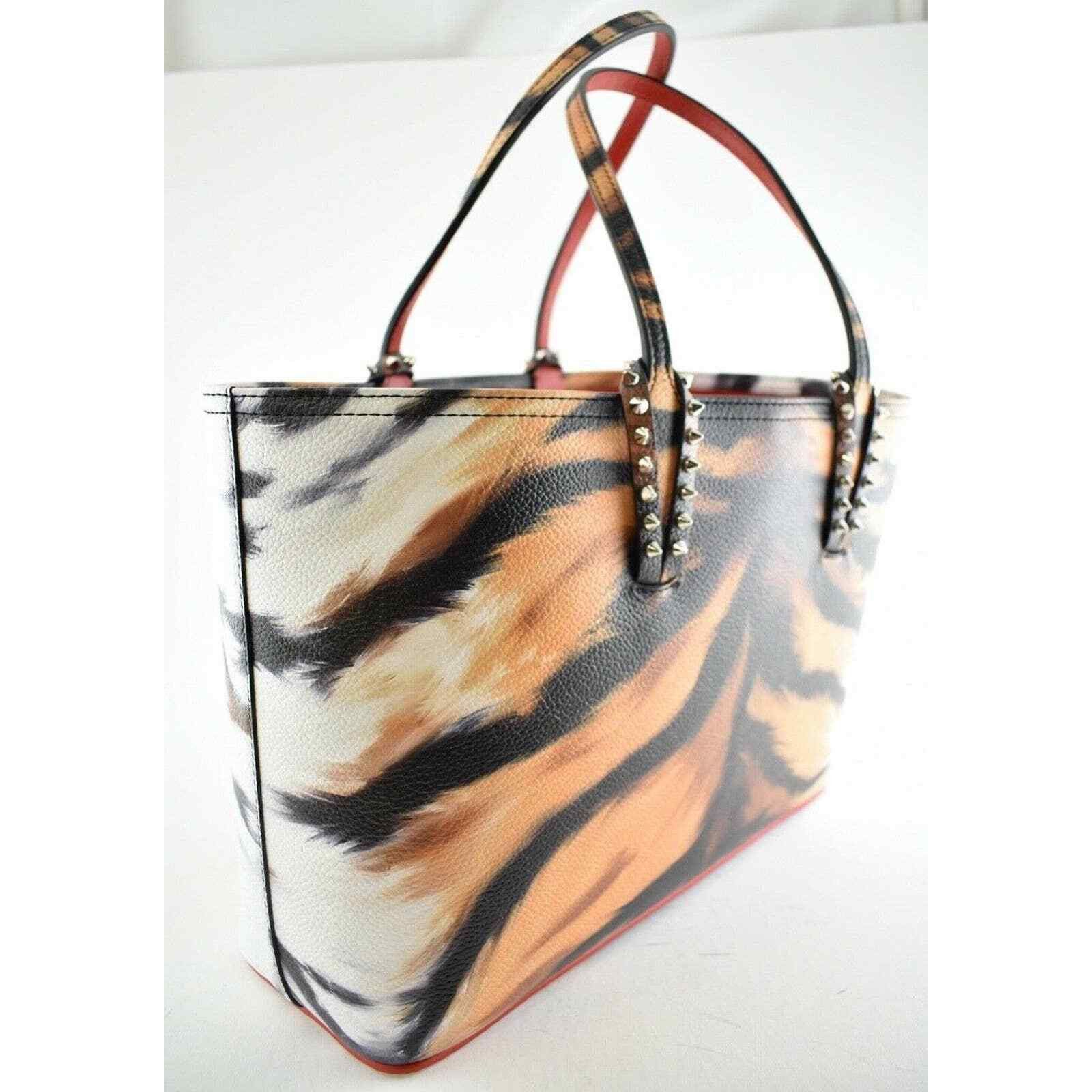 Christian Louboutin Christian Louboutin Cabata Bengale Leather Tote Shoulder Bag Size ONE SIZE - 3 Thumbnail
