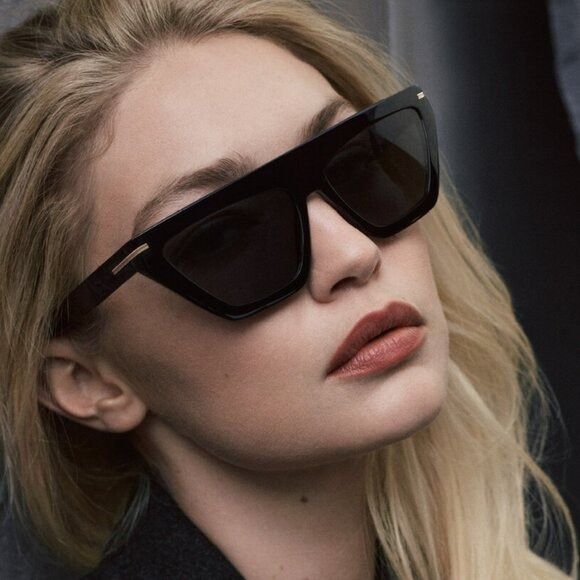 Hugo Boss Hugo BOSS 1609/S 0807 MD Sunglasses Black Geometric Frame Size ONE SIZE - 2 Thumbnail
