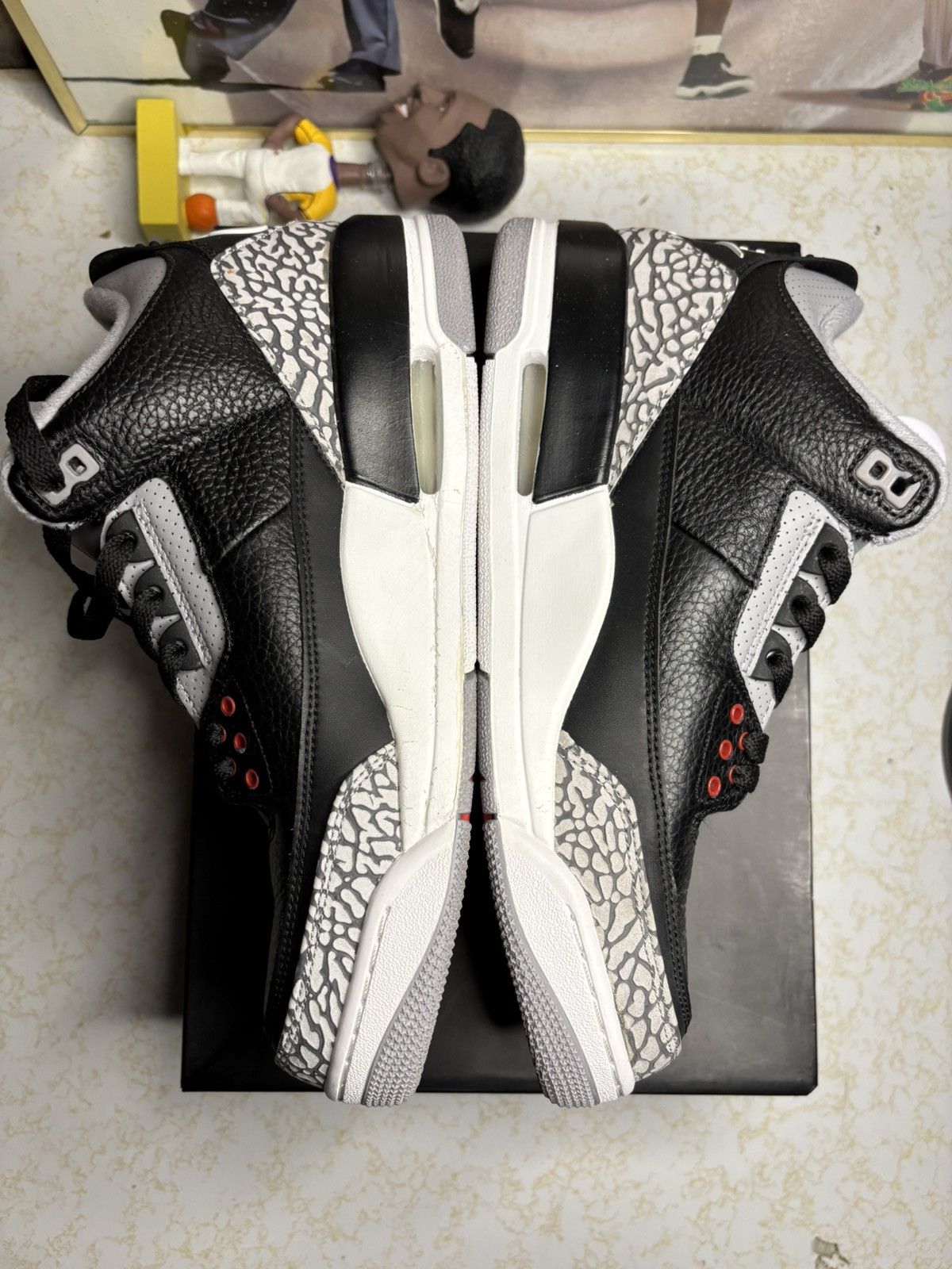 Jordan Brand Jordan 3 Retro Black Cement 2018 Size US 9.5 / EU 42-43 - 3 Thumbnail