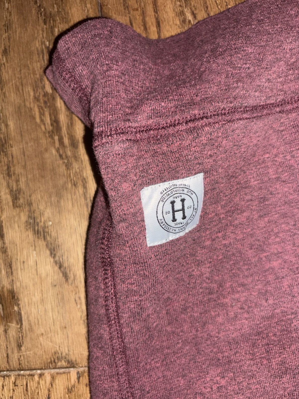 Huf Huf long sleeve red faded crew neck sweater Size US L / EU 52-54 / 3 - 7 Thumbnail
