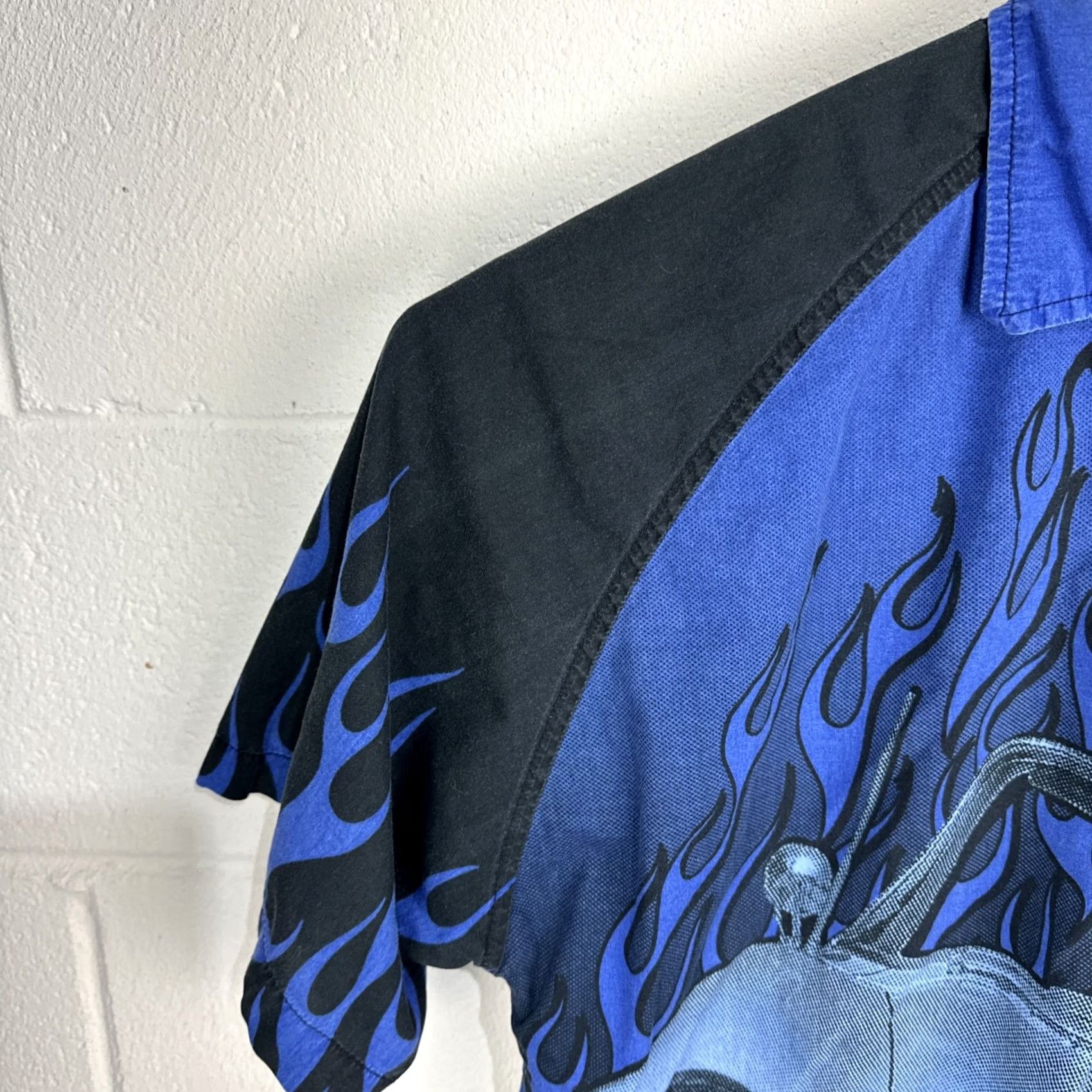 Vintage VINTAGE No Boundaries Shirt Large Blue Flame Black Button Up Short Sleeve Car Size US L / EU 52-54 / 3 - 5 Thumbnail
