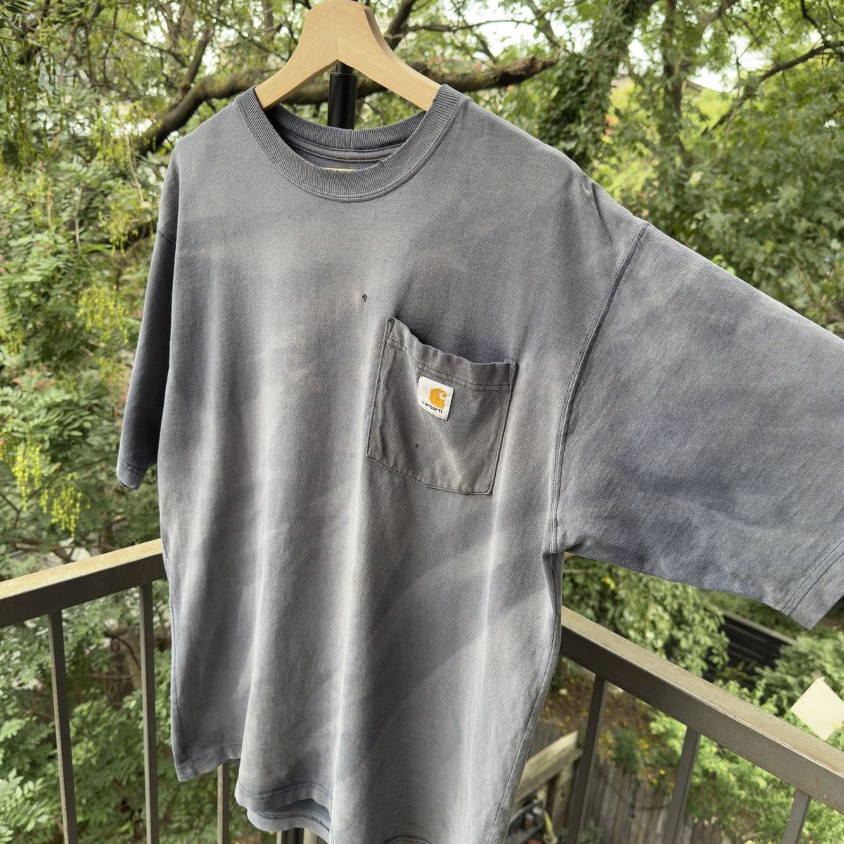 Carhartt Carhartt Thrashed Faded Dirty Distressed Shirt ERD Grunge Size US M / EU 48-50 / 2 - 4 Thumbnail