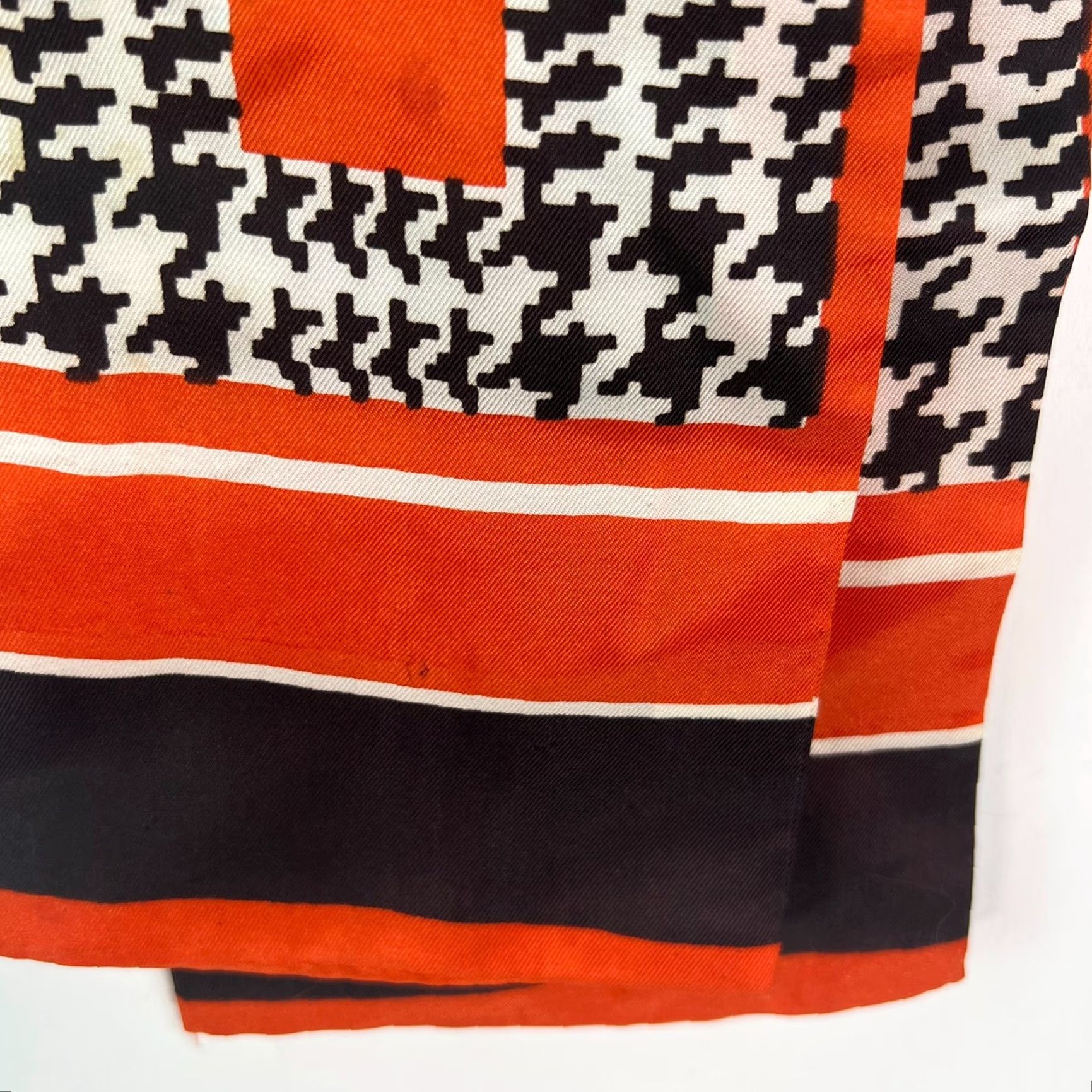 Vintage VTG Unbranded Scarf Women Square Black Orange 45X41 Inch Classic Floral Geometric Vintage 1990s? Size ONE SIZE - 3 Thumbnail
