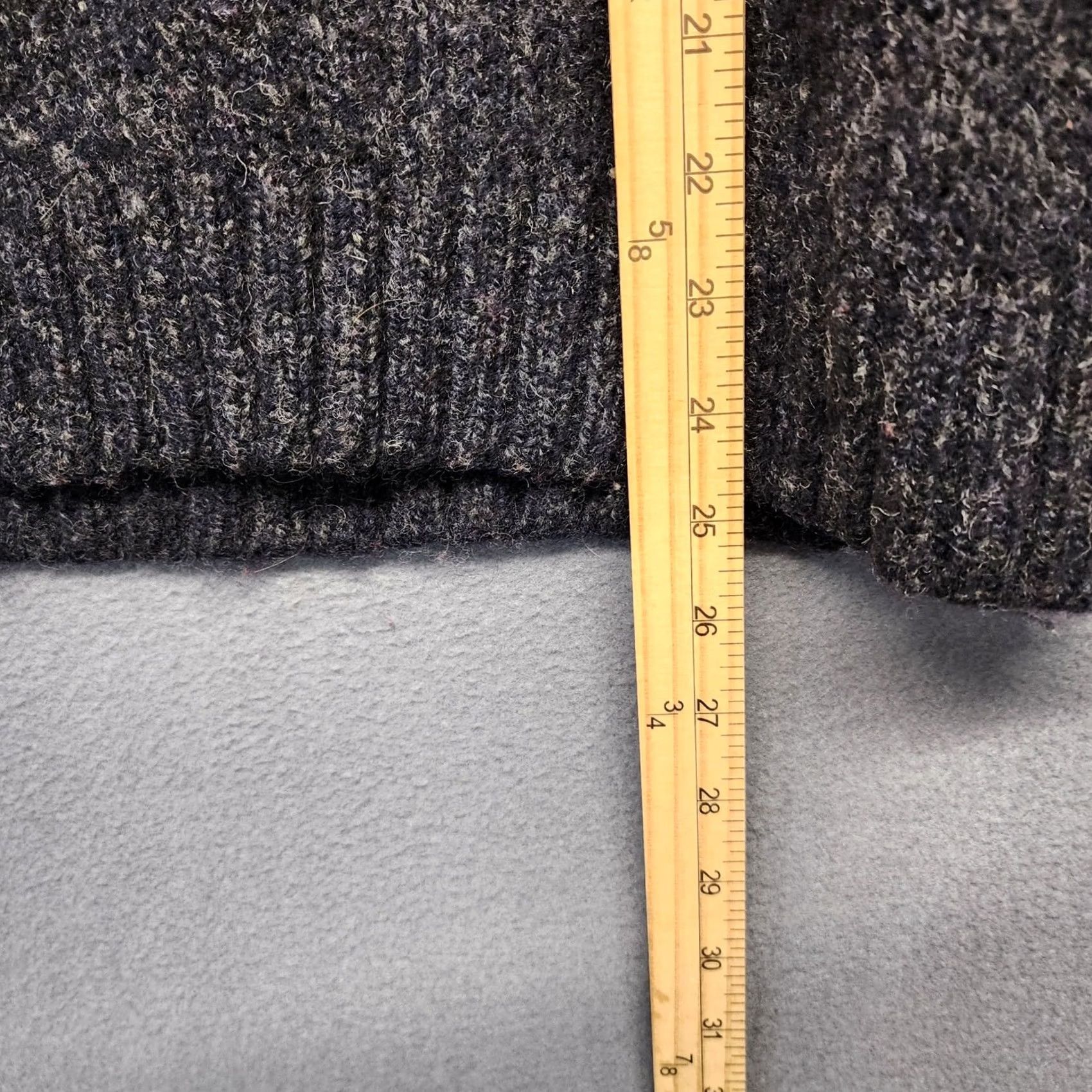 Abercrombie & Fitch VINTAGE Abercrombie & Fitch Sweater Mens Small Grey Fair Isle 100% Wool Crew Neck Long Sleeve Pullover Winter Fall Womens Mens Size US S / EU 44-46 / 1 - 6 Thumbnail