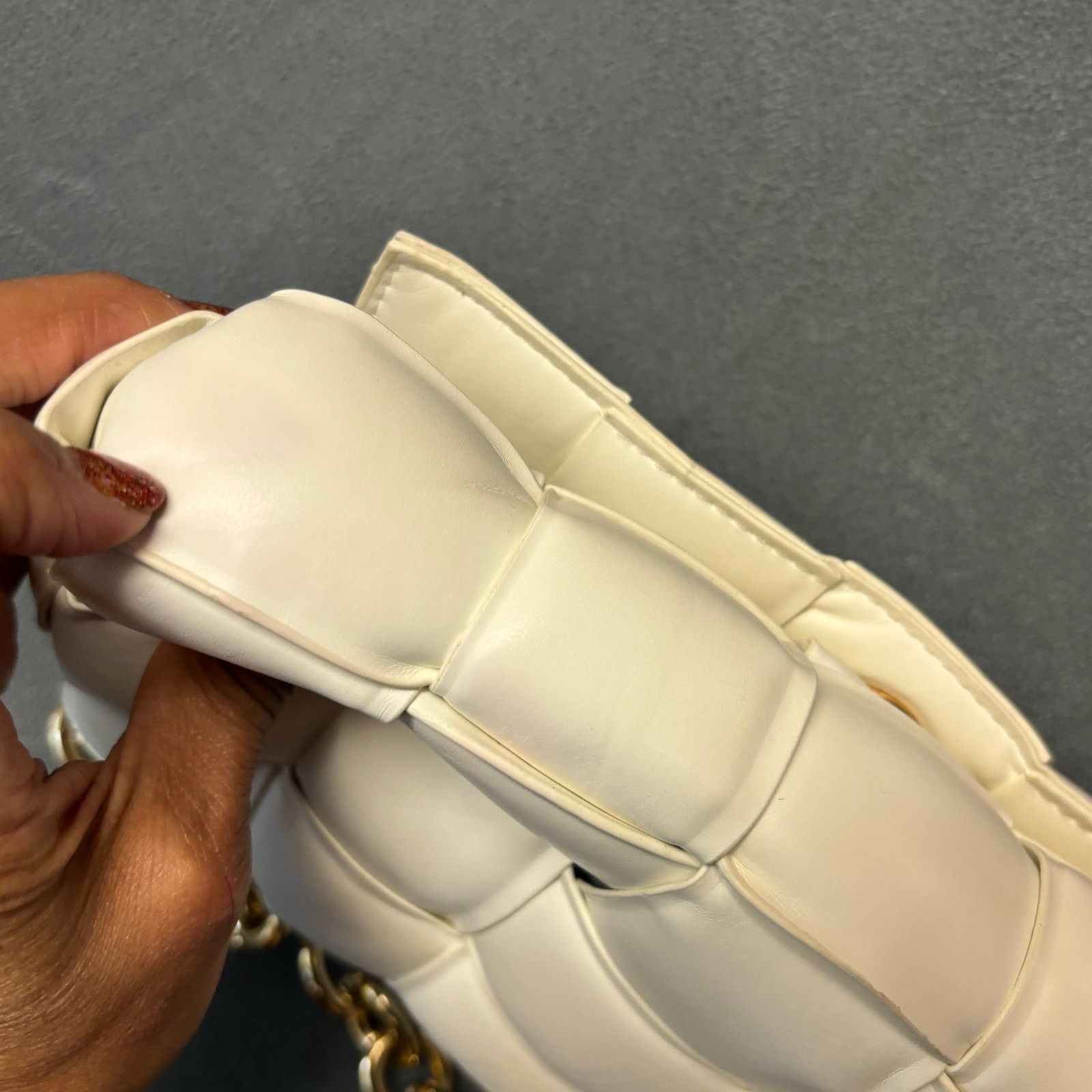 Other White Puffy Woven Chain Shoulder Bag Gold Hardware Mini Bag Size ONE SIZE - 9 Thumbnail