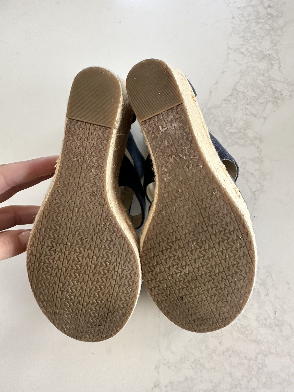 Michael Kors Michael Kors Berkley Navy Wedge Platform Espadrille Zipper Size US 7 / IT 37 - 6 Thumbnail