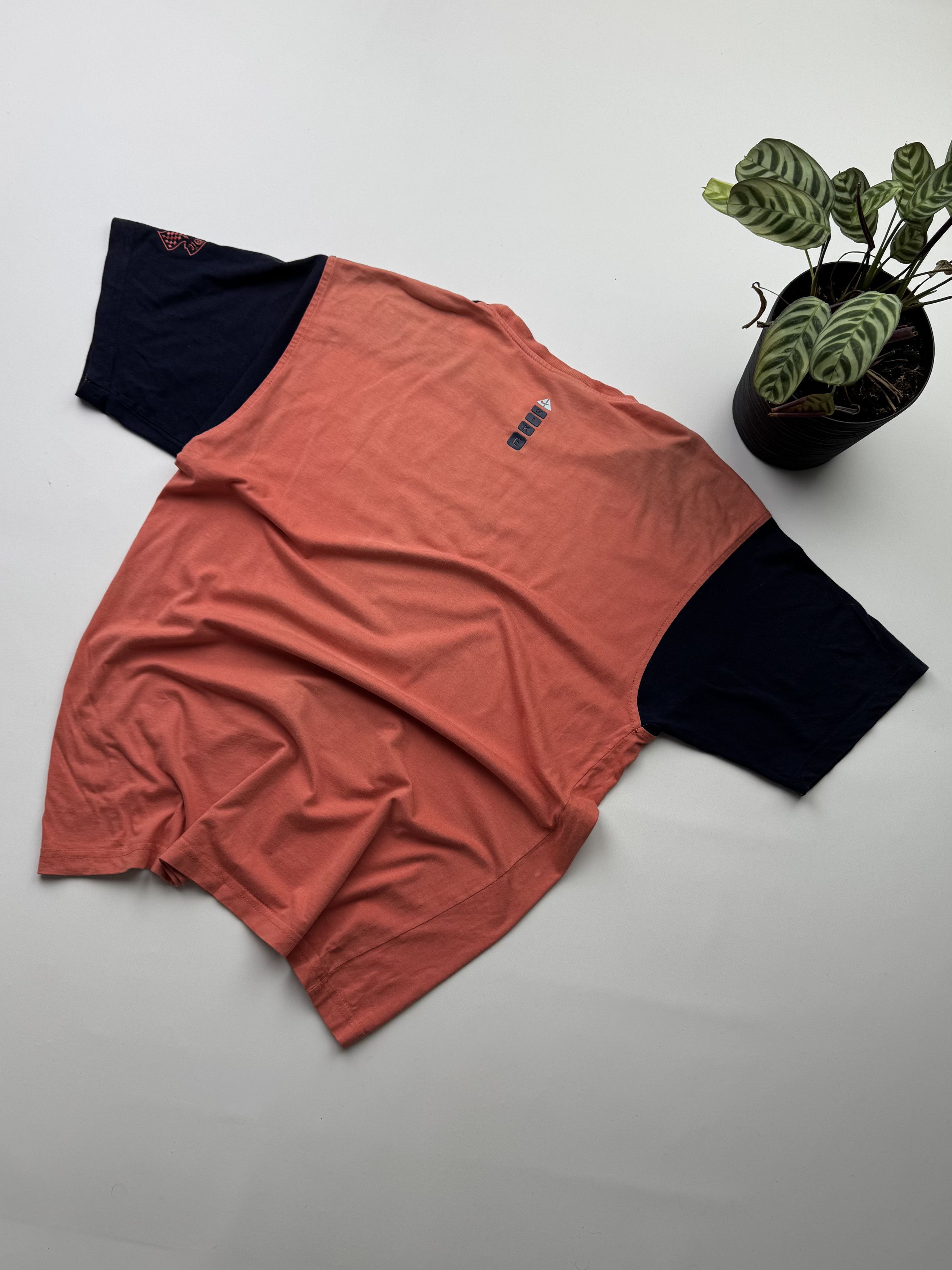 Nike ACG Nike ACG Vintage T-Shirt (145) Size US M / EU 48-50 / 2 - 15 Thumbnail