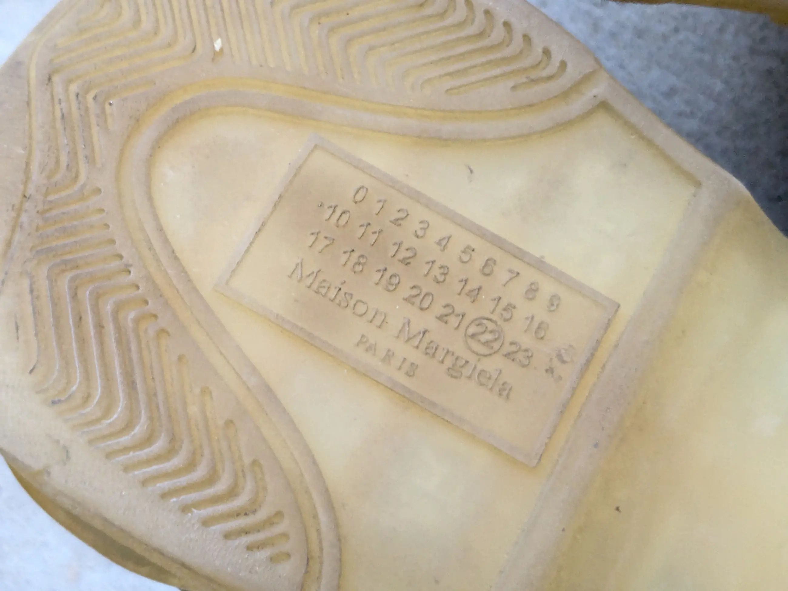 Maison Margiela Maison Margiela New Future Silver 8 41 Leather Low Tops Size US 8 / EU 41 - 19 Thumbnail