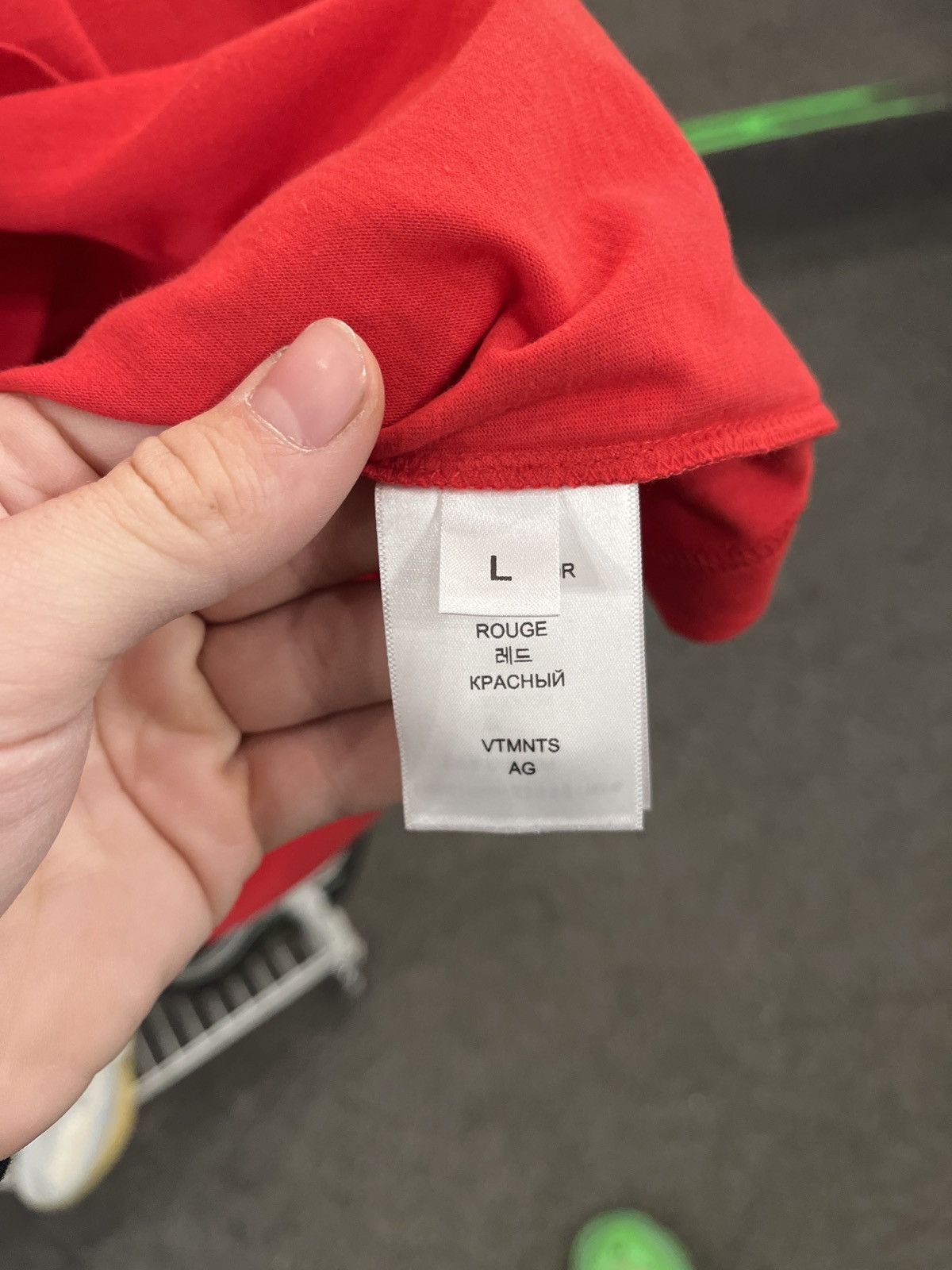 Vetements Brand new vetements tee Size US L / EU 52-54 / 3 - 4 Thumbnail