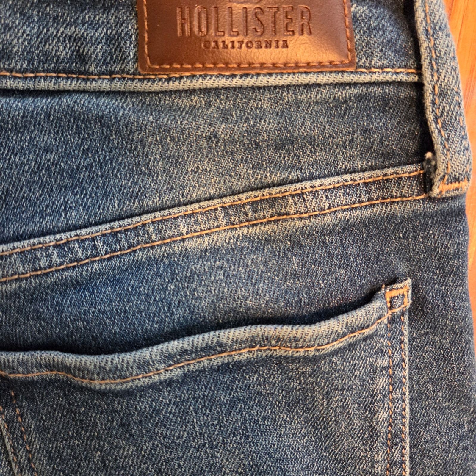 Hollister Hollister Ultra High-Rise Acid Wash Distressed Jeans Size 25" / US 0 / IT 36 - 6 Thumbnail
