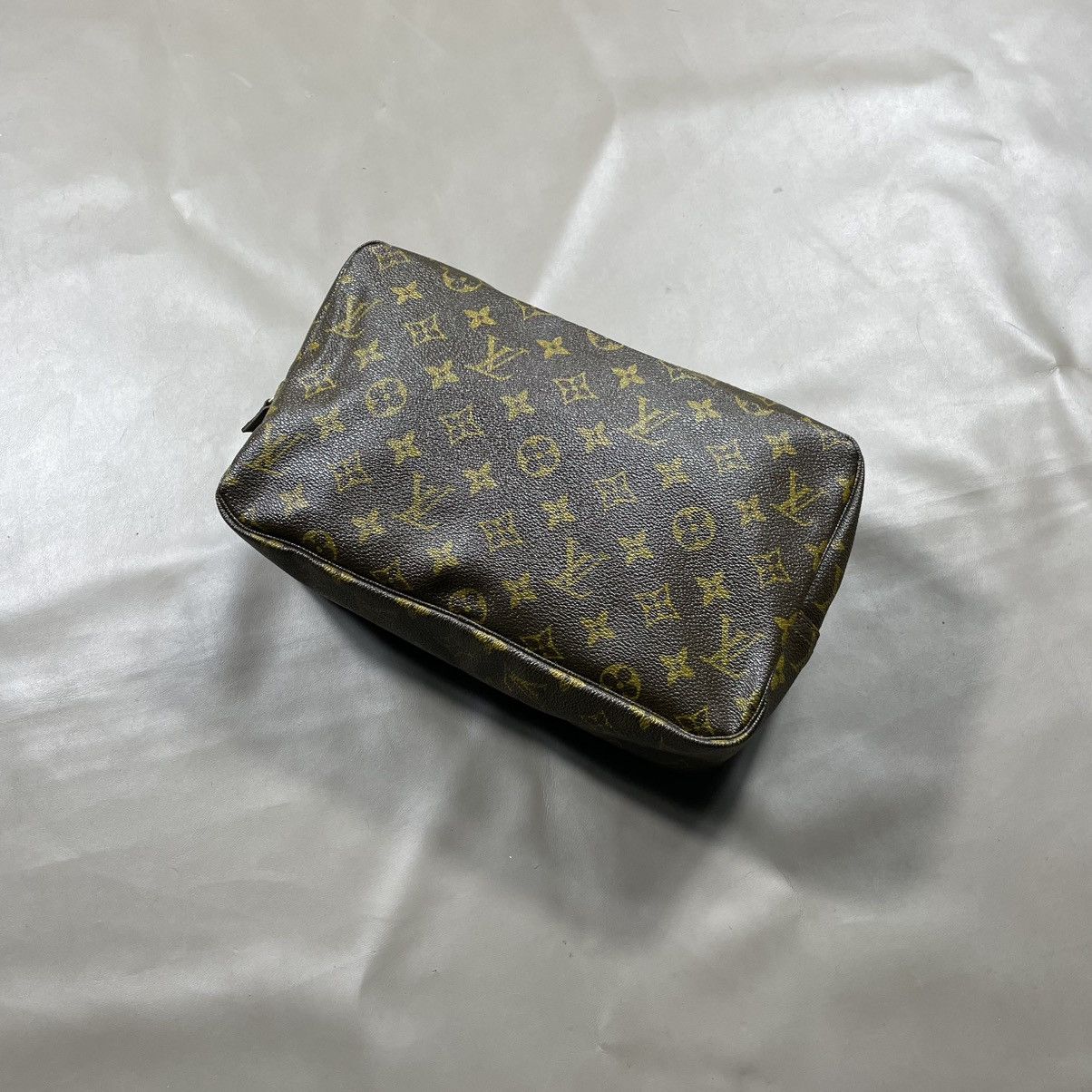 Louis Vuitton Louis Vuitton Toiletry Pouch Brown Size ONE SIZE - 1 Thumbnail