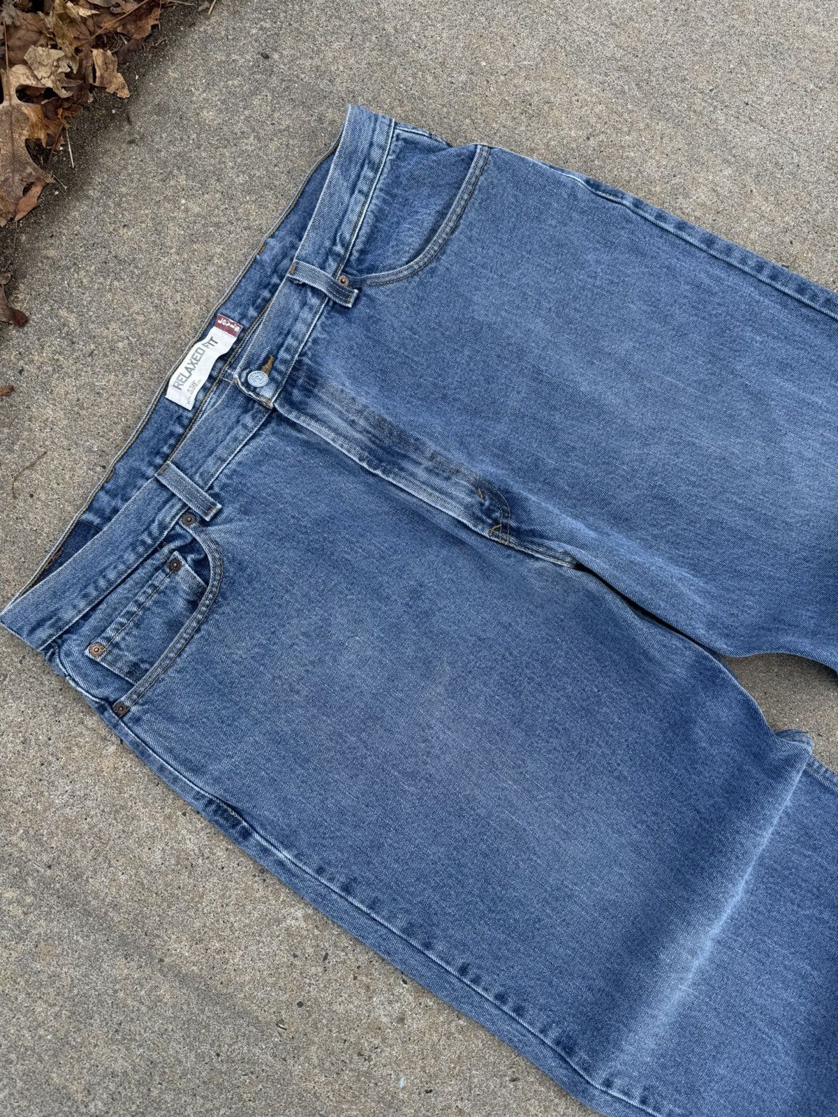 Levi's Vintage 00’s Levi’s 550 Relaxed Fit Size 42X30 Size US 42 / EU 58 - 3 Thumbnail