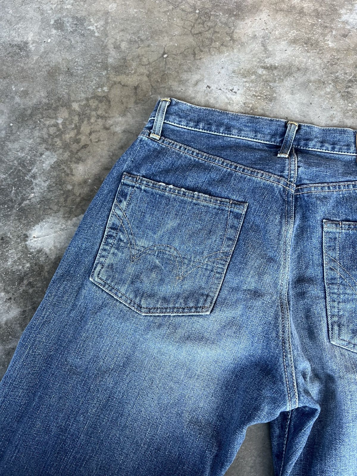 Edwin Vintage Distressed Edwin 505 Selvedge Short Jean Very Rare Size US 30 / EU 46 - 16 Thumbnail