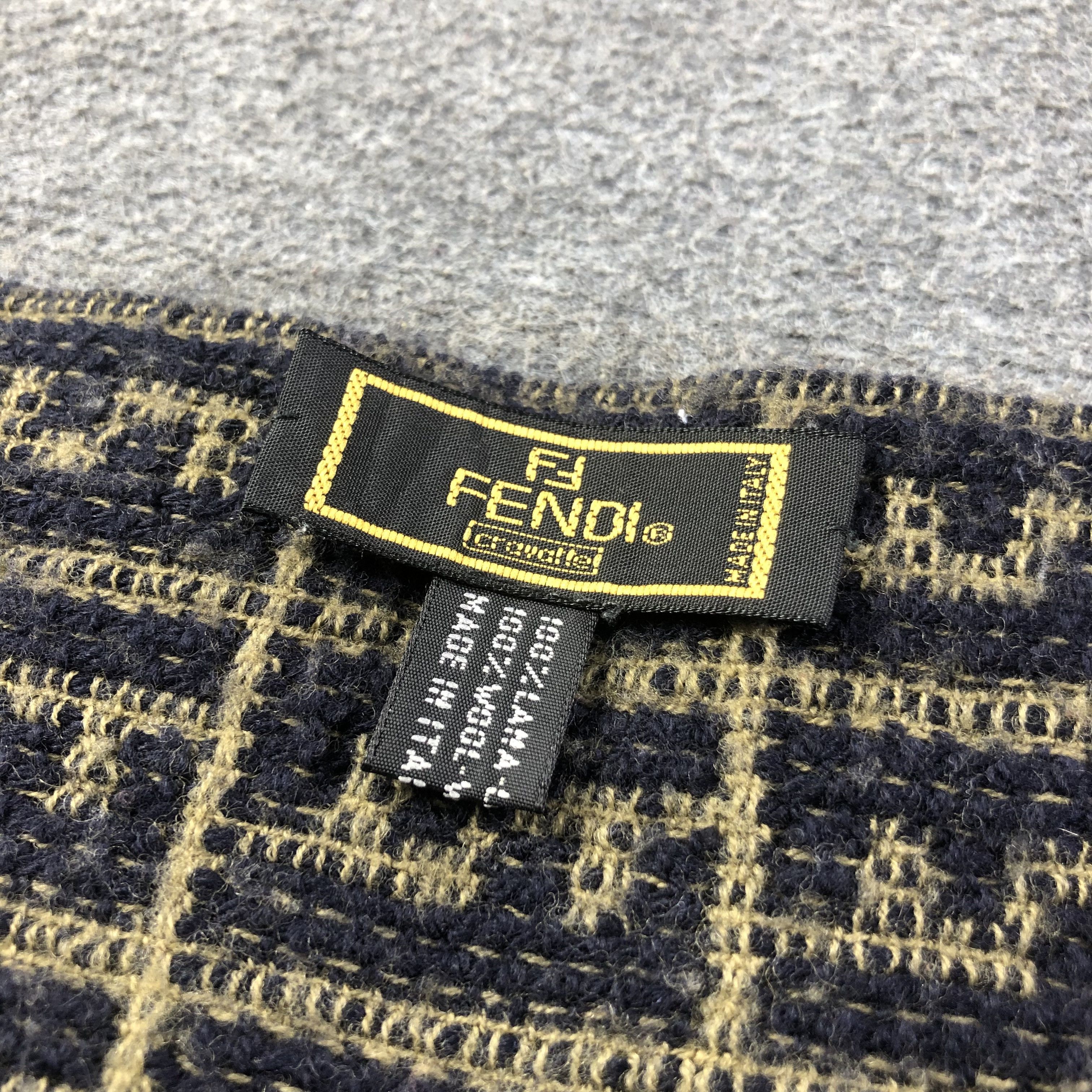 Fendi Fendi FF Monogram Full Print Wool Scarf Muffler V1145 Size ONE SIZE - 4 Thumbnail