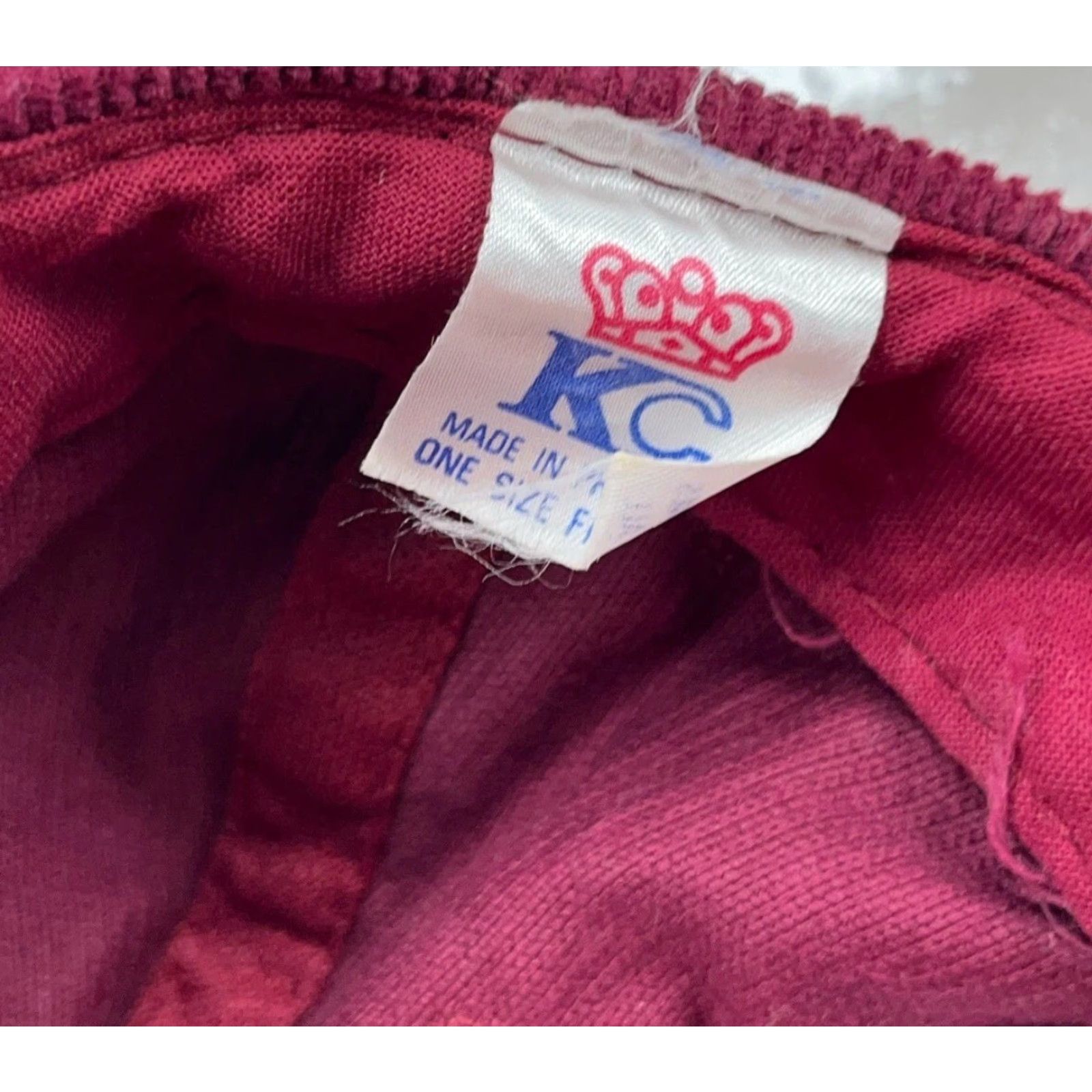 Vintage VINTAGE KC Collections Trucker Hat Corduroy Maroon Adjustable Red 90s 80s Hipster Outdoor Classic Retro Vintage Mens Cap Hat Size ONE SIZE - 7 Thumbnail