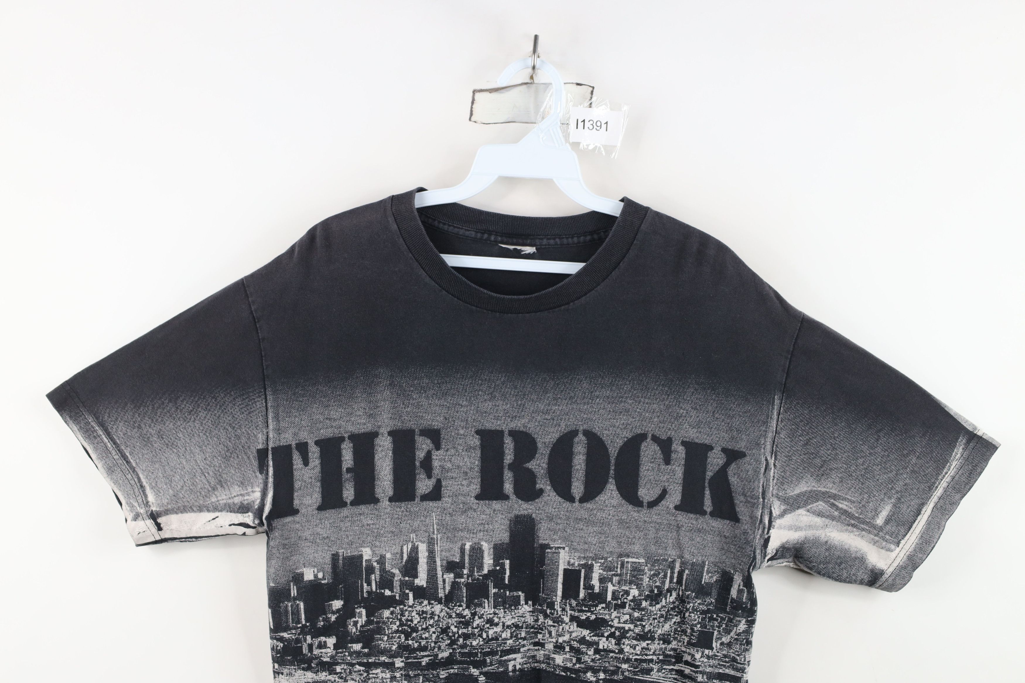 Vintage Vintage 90s Y2K The Rock Alcatraz Island Prison T-Shirt Size US M / EU 48-50 / 2 - 2 Thumbnail